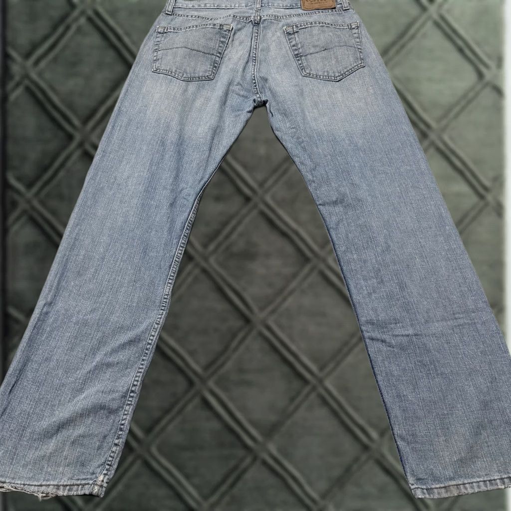 Levi's Signature by Levi's Jeans Men's Blue Denim Pockets Straight Regular Fit 34x32 Blue Men's Jeans Size US 34 / EU 50 - 1 Thumbnail