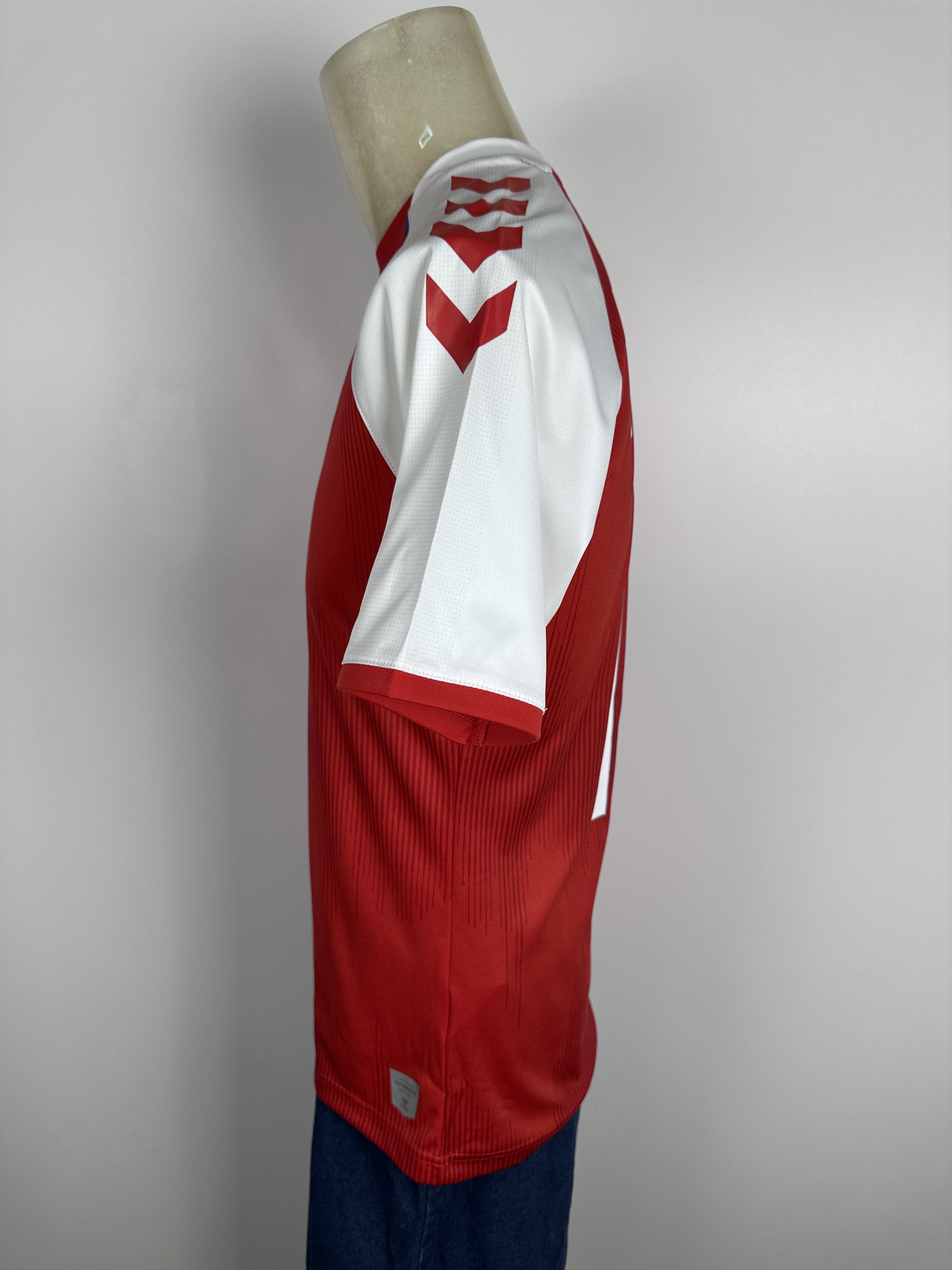 Hummel DENMARK 2021 2022 FOOTBALL SHIRT SOCCER JERSEY #14 DAMSGAARD Size US M / EU 48-50 / 2 - 11 Thumbnail