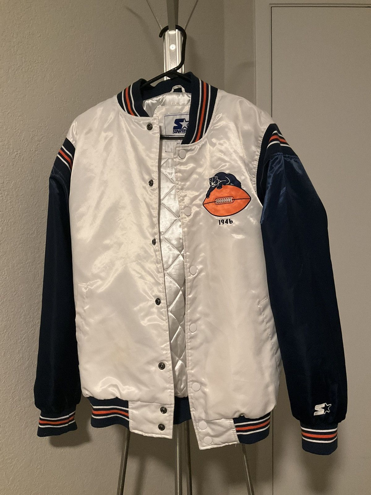NFL × Starter × Vintage Vintage Chicago Bears bomber jacket with old logo Size US M / EU 48-50 / 2 - 1 Thumbnail