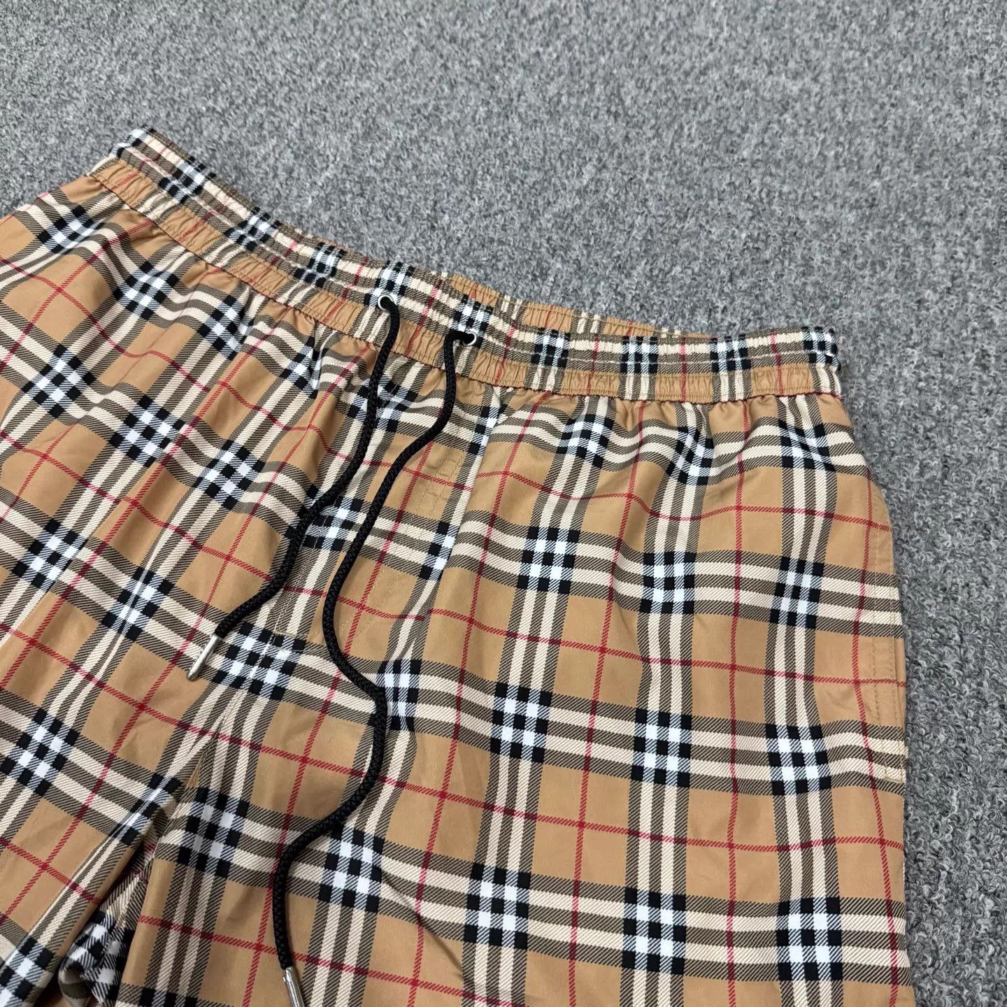 Burberry Burberry Check Shorts M 99 New Size 27" / US 4 / IT 40 - 3 Thumbnail