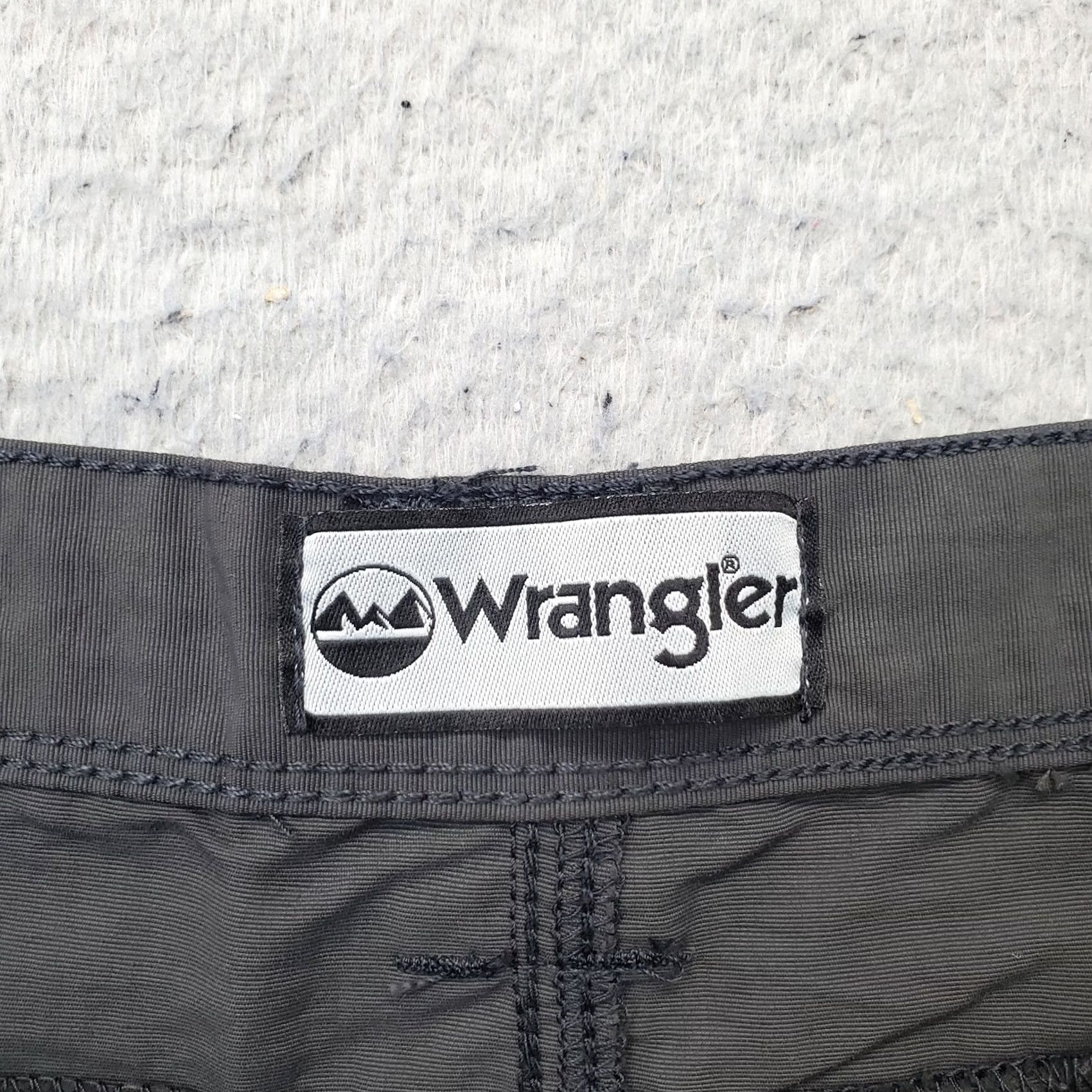 Wrangler Wrangler Outdoor Performance Cargo Shorts Mens 48 Gray Utility Pocket NW924AS Size US 32 / EU 48 - 6 Thumbnail
