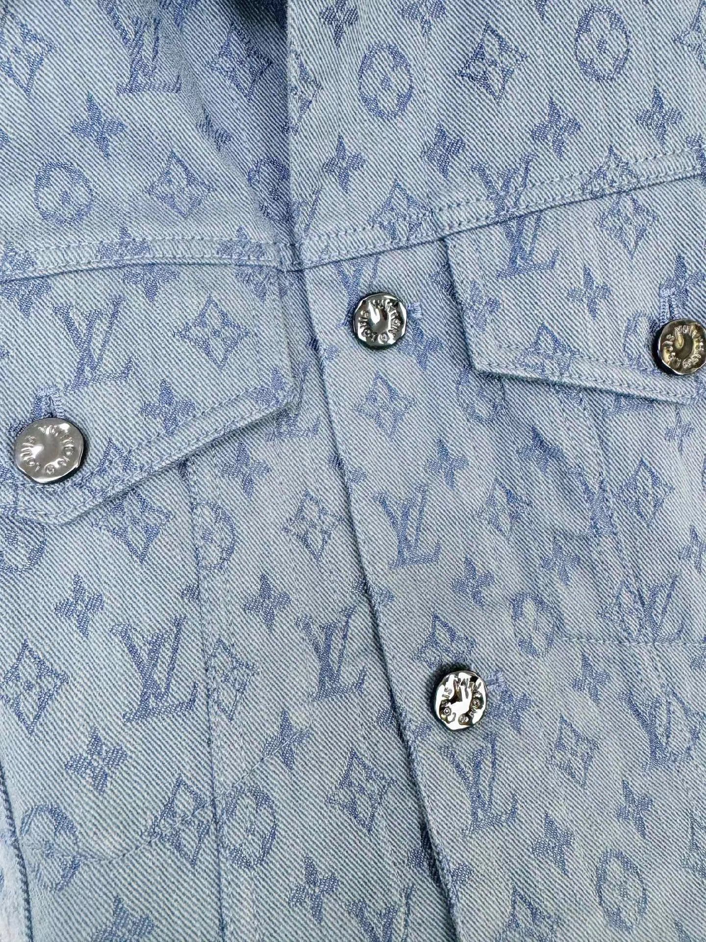 Louis Vuitton Louis Vuitton LV logo denim jacket Size M / US 6-8 / IT 42-44 - 2 Thumbnail