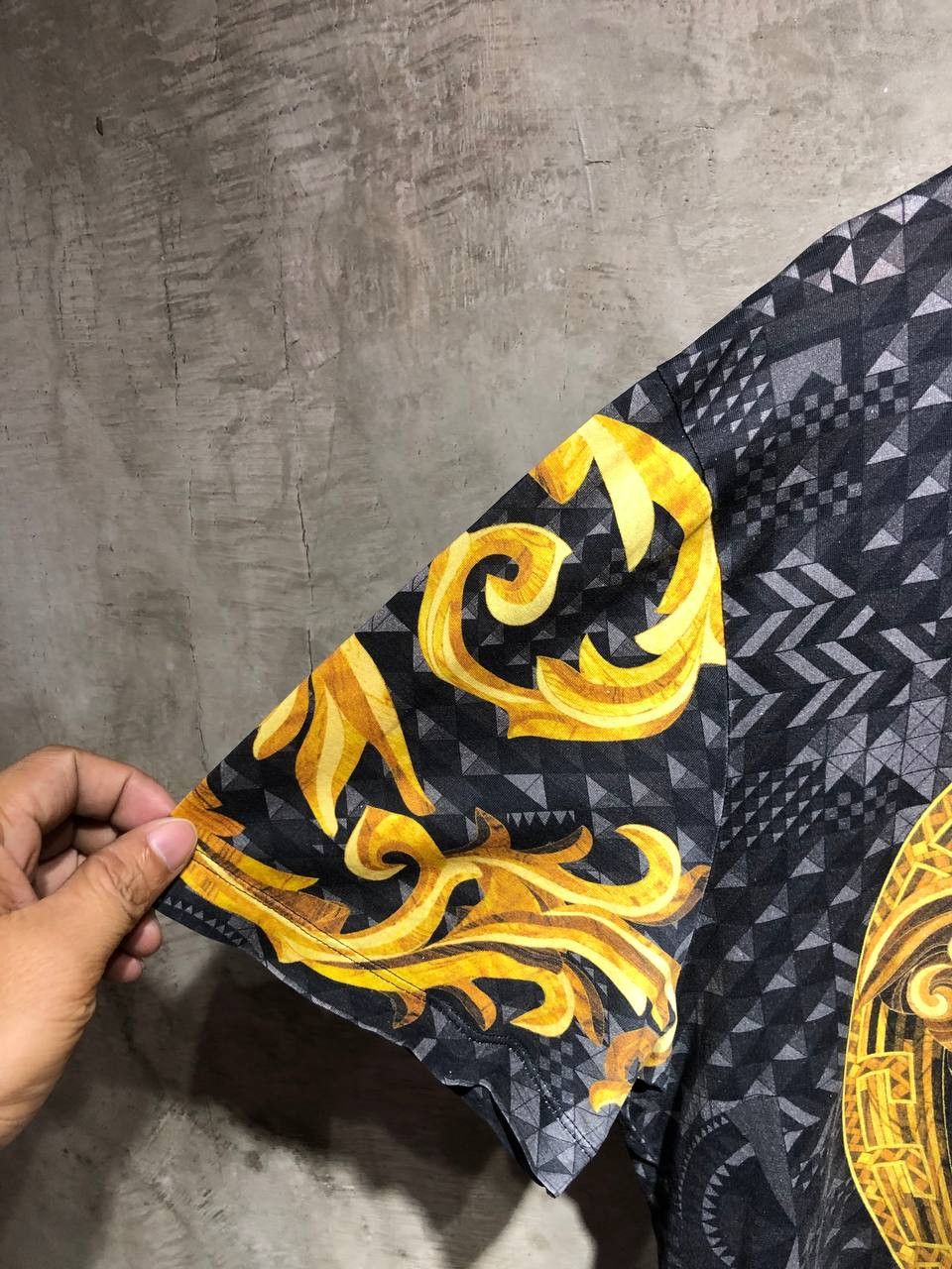 Versace Versace Medusa head tee Size US L / EU 52-54 / 3 - 7 Thumbnail