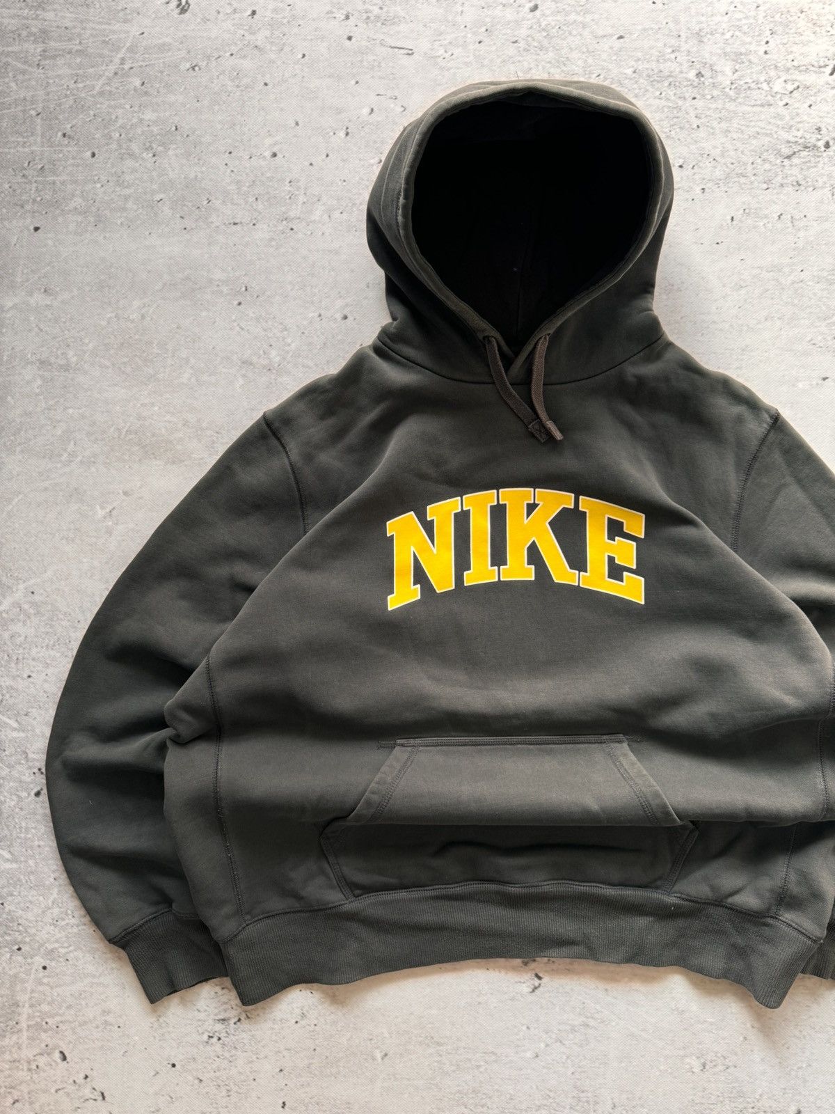 Nike × Vintage NIKE VINTAGE CENTER LOGO OVERSIZE BOXY HOODIE Size US XL / EU 56 / 4 - 2 Thumbnail