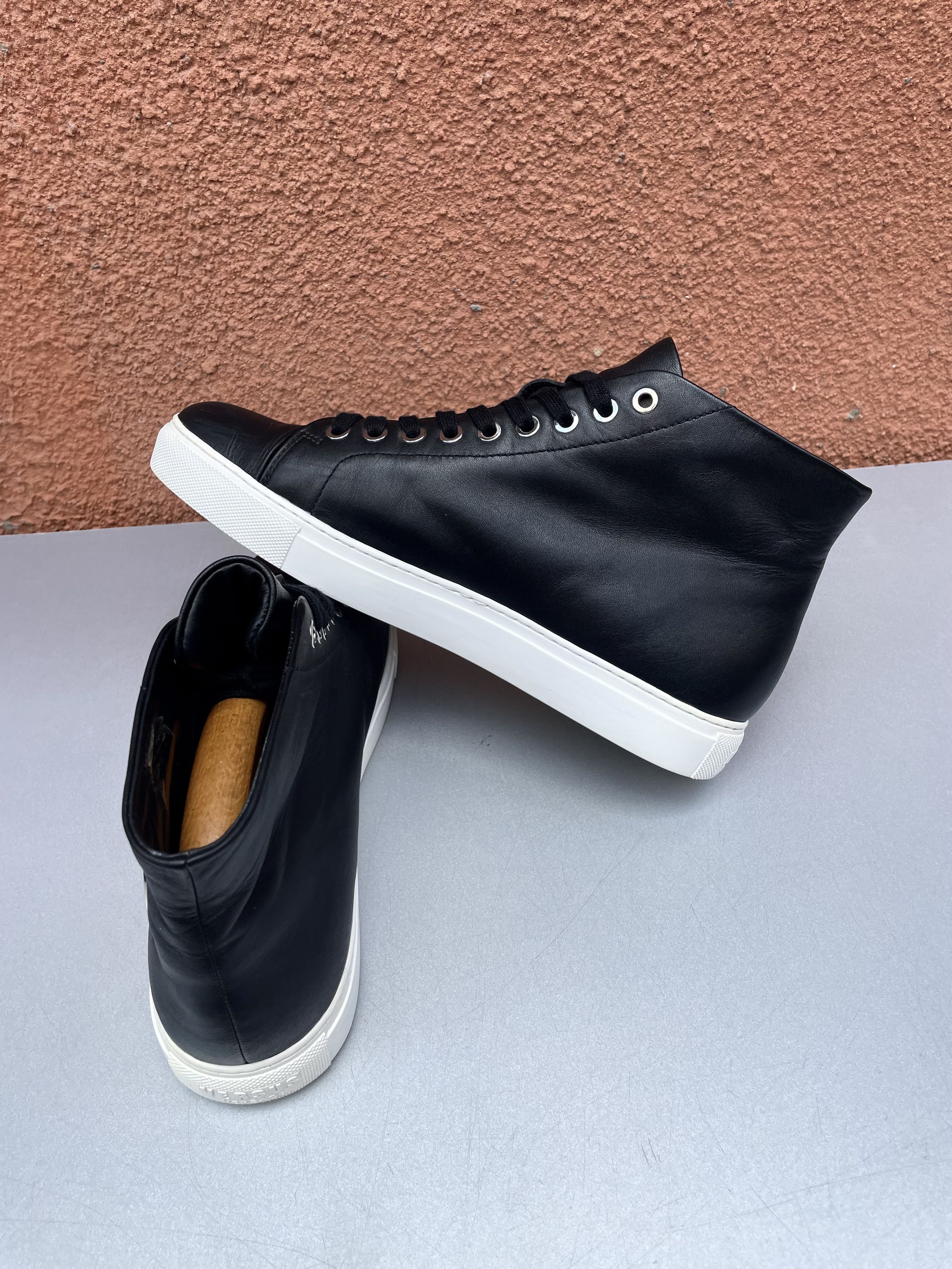 Versus Versace Rare Versace versus hi-top logo silver Size US 8 / EU 41 - 6 Thumbnail