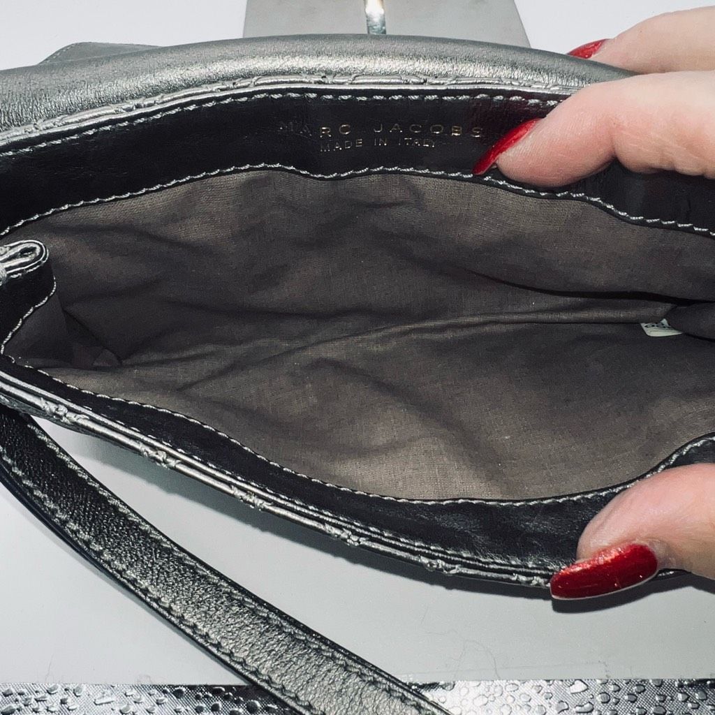 Marc Jacobs Marc Jacobs Made in Italy Metallic Quilted Leather Faux Lock Size ONE SIZE - 10 Thumbnail