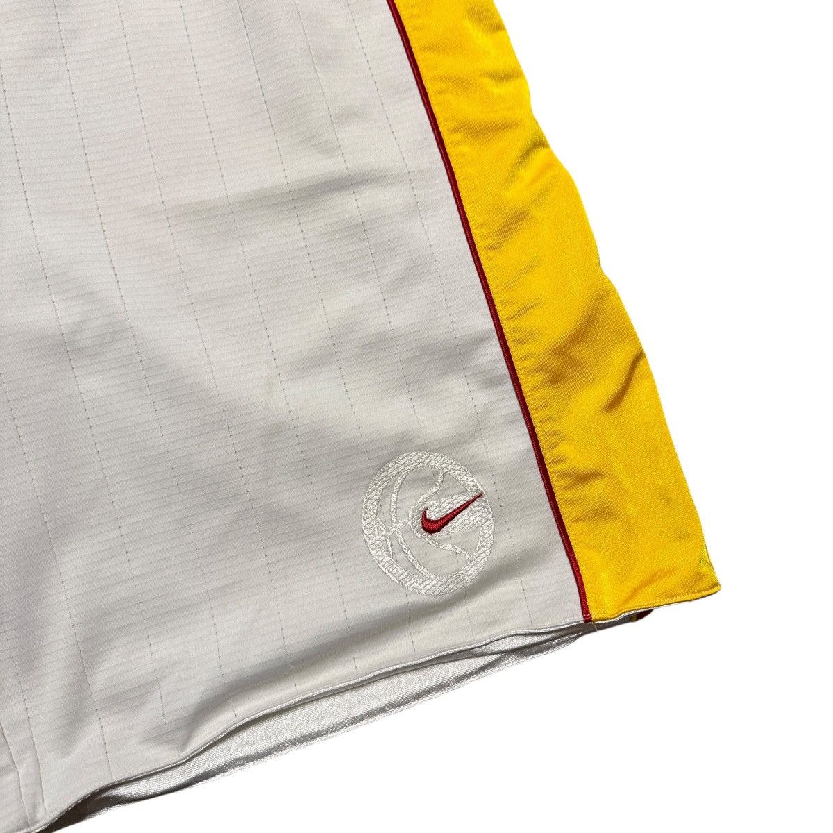 Nike × Vintage Vintage Y2K Nike Basketball Elongated Shorts Size US 36 / EU 52 - 3 Thumbnail