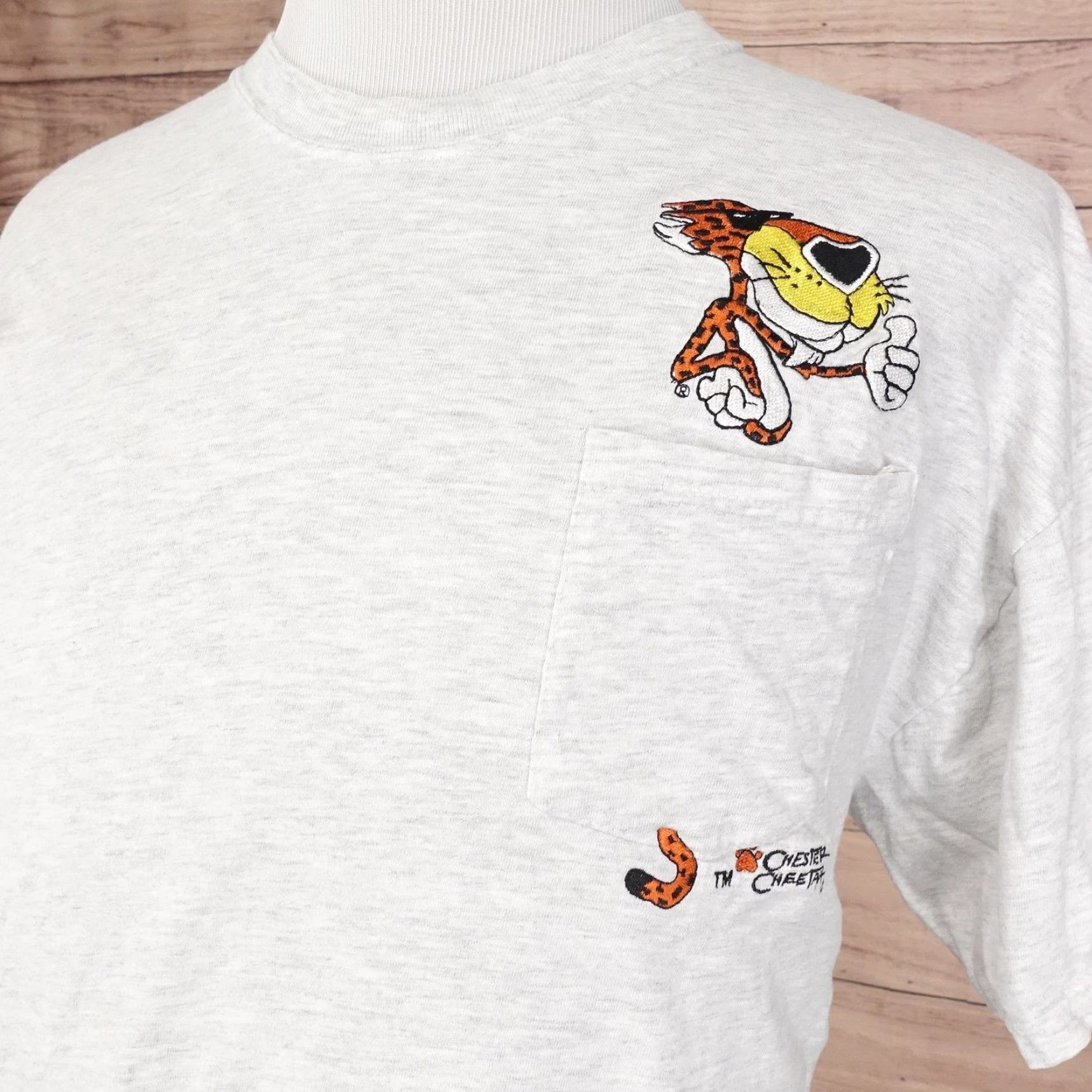 Hanes VINTAGE Chester Cheetah Cheetos Graphic Shirt XL Gray Hanes Beefy-T Retro Food & Drink Mens Size US XL / EU 56 / 4 - 2 Thumbnail