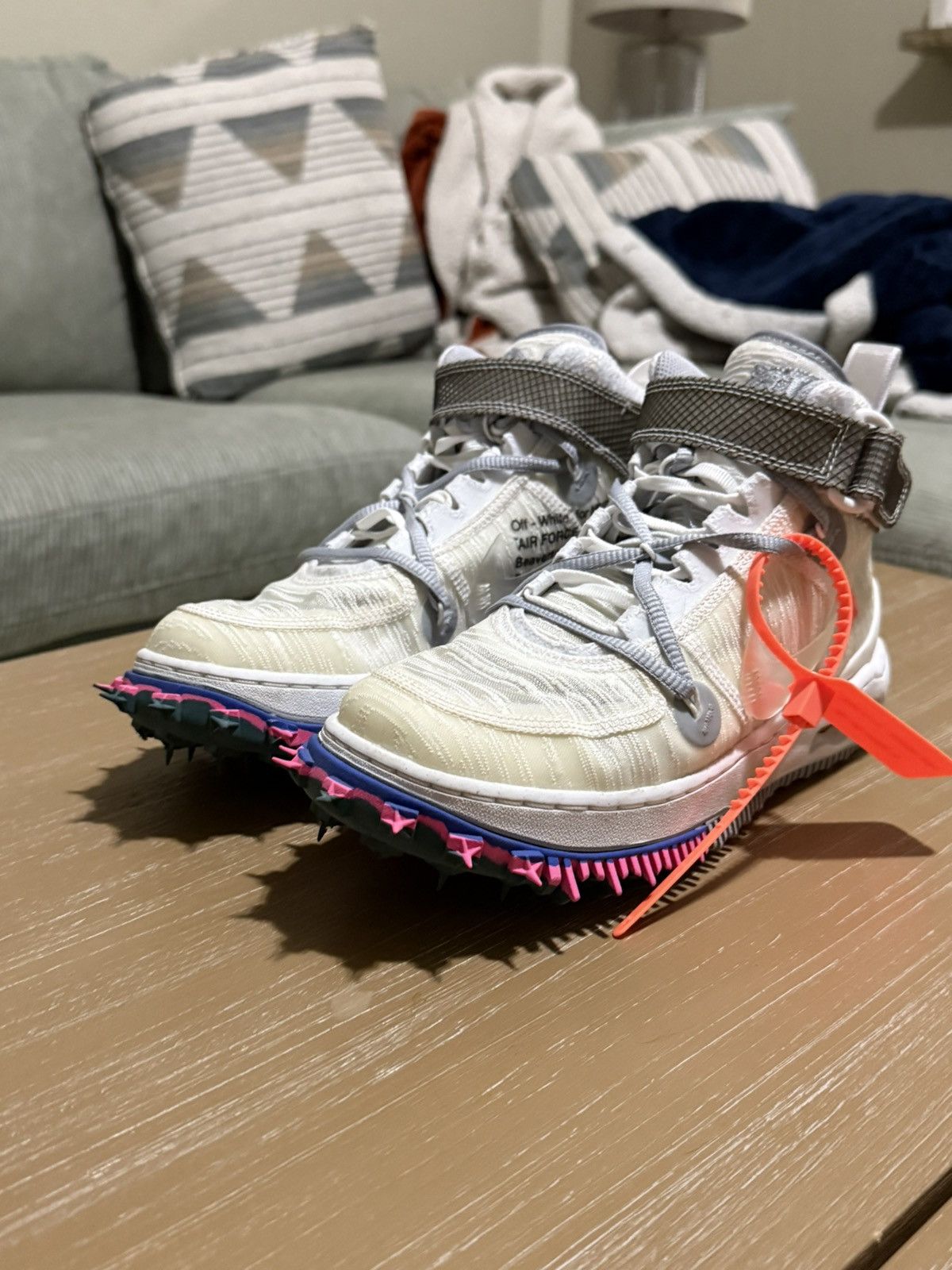 Nike × Off-White Off-White x Air Force 1 Mid ‘White’ Size US 6 / EU 39 - 4 Thumbnail