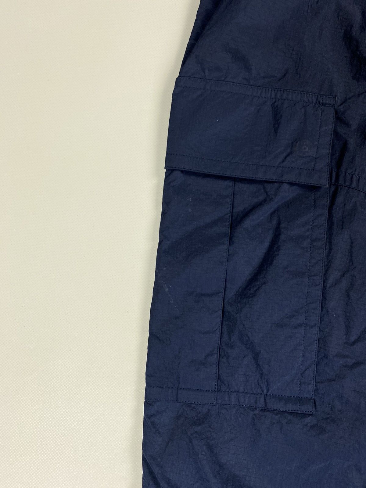 Louis Vuitton Louis Vuitton men’s nylon cargo pants trousers size 42 Size US 36 / EU 52 - 23 Thumbnail