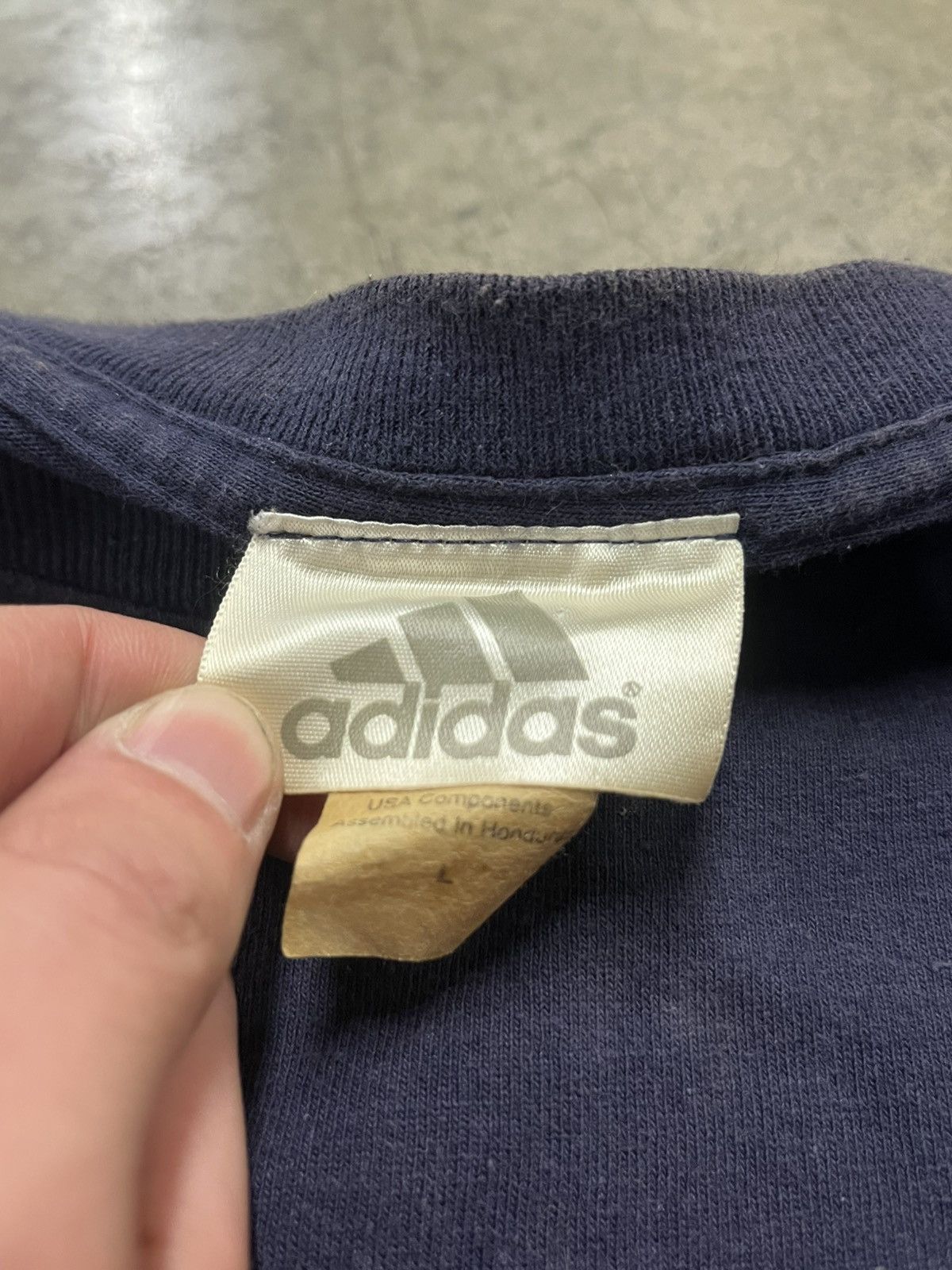 Vintage NY Yankees vintage addidas shirt 90s streetwear hype Size US L / EU 52-54 / 3 - 7 Thumbnail