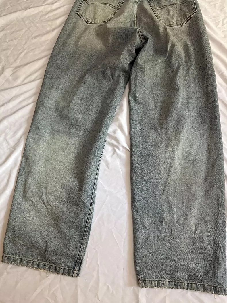 Balenciaga Balenciaga Baggy Wash Vintage Wide Leg Jeans-2506 Size US 26 / EU 42 - 4 Thumbnail