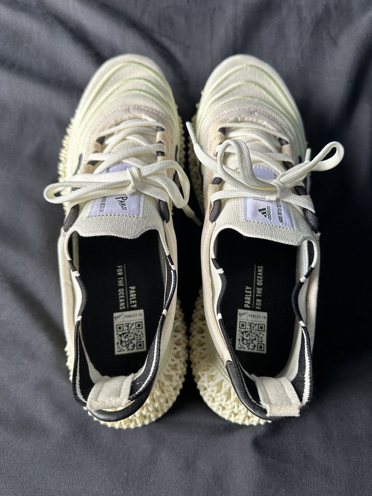 Adidas Adidas x Parley 4DFWD Off White/ Almost Lime Size US 10 / EU 43 - 7 Thumbnail