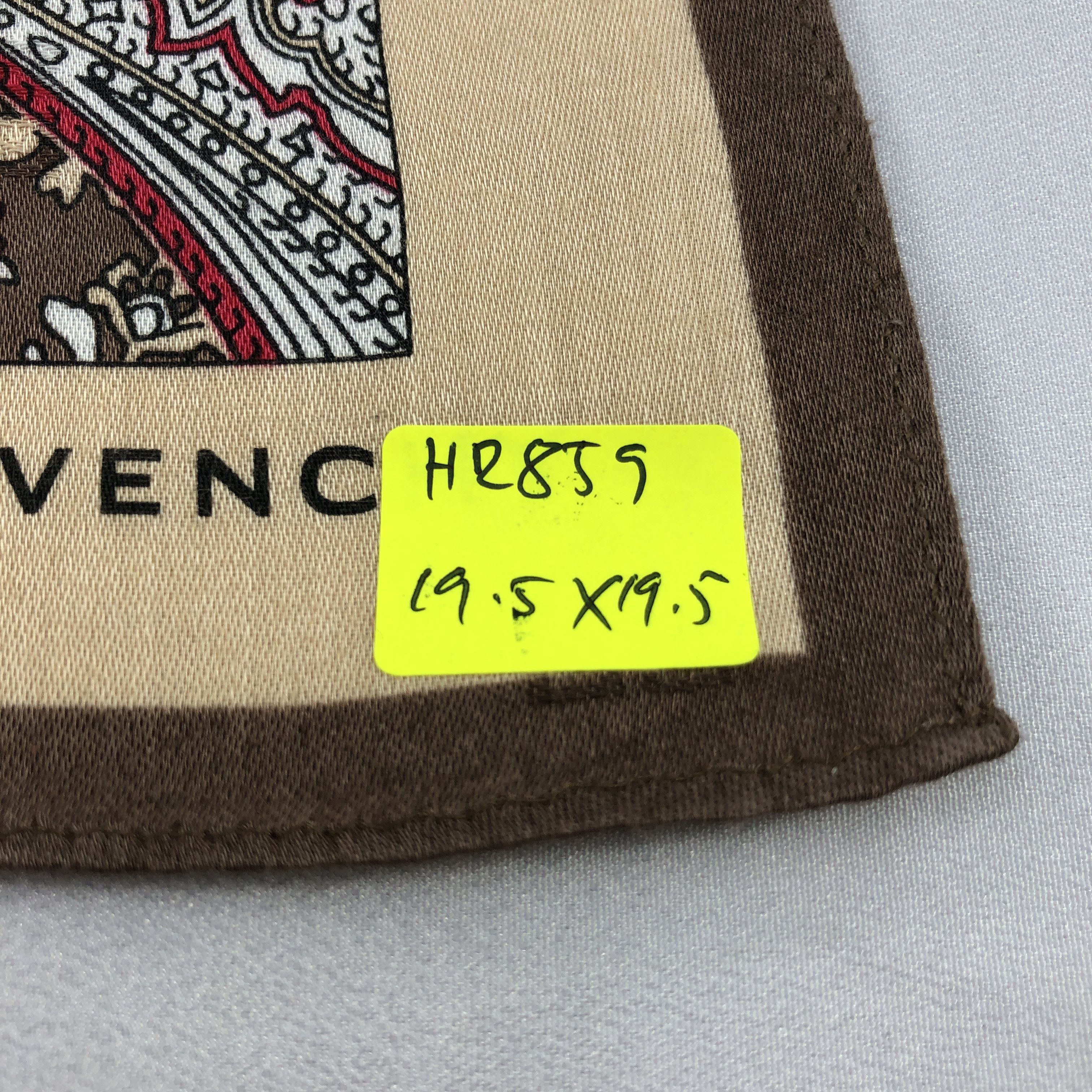 Givenchy Givenchy Handkerchief Neckerchief Bandana H2859 Size ONE SIZE - 5 Thumbnail