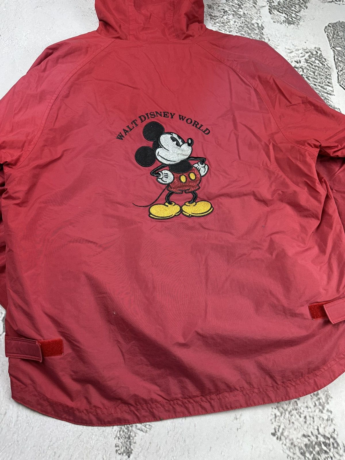 Disney Vintage 90s Walt Disney World Mickey Mouse Red nylon Jacket Size US L / EU 52-54 / 3 - 10 Thumbnail