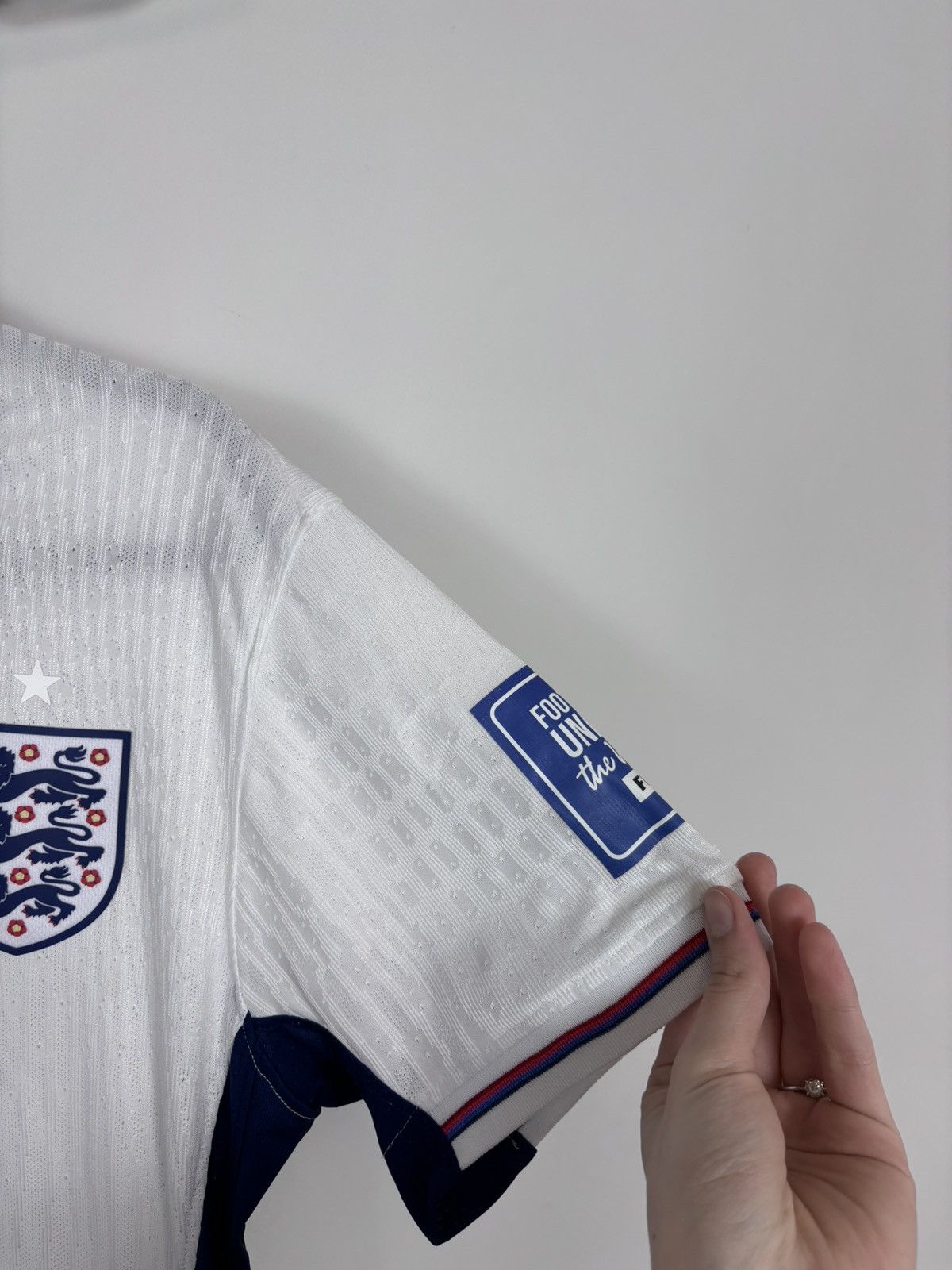 Nike Nike England 2024 Home Sterling #10 Football Soccer Jersey Size US S / EU 44-46 / 1 - 8 Thumbnail