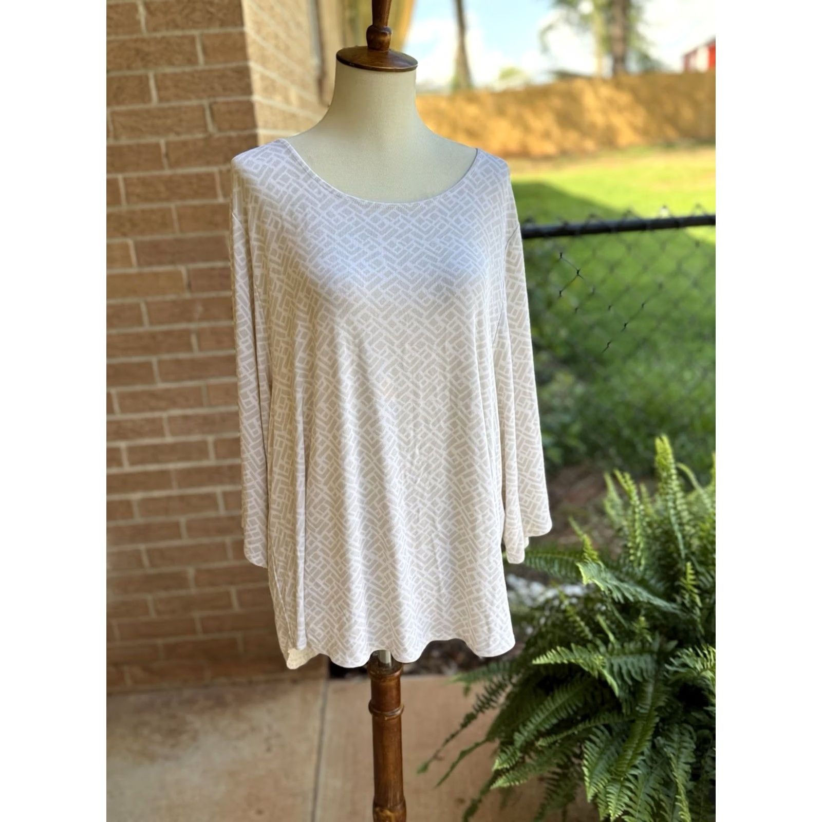 Vintage VINTAGE Travel Top White And Cream Pattern Chico's Blouse XL Women Travel Womens Size XL / US 12-14 / IT 48-50 - 2 Thumbnail