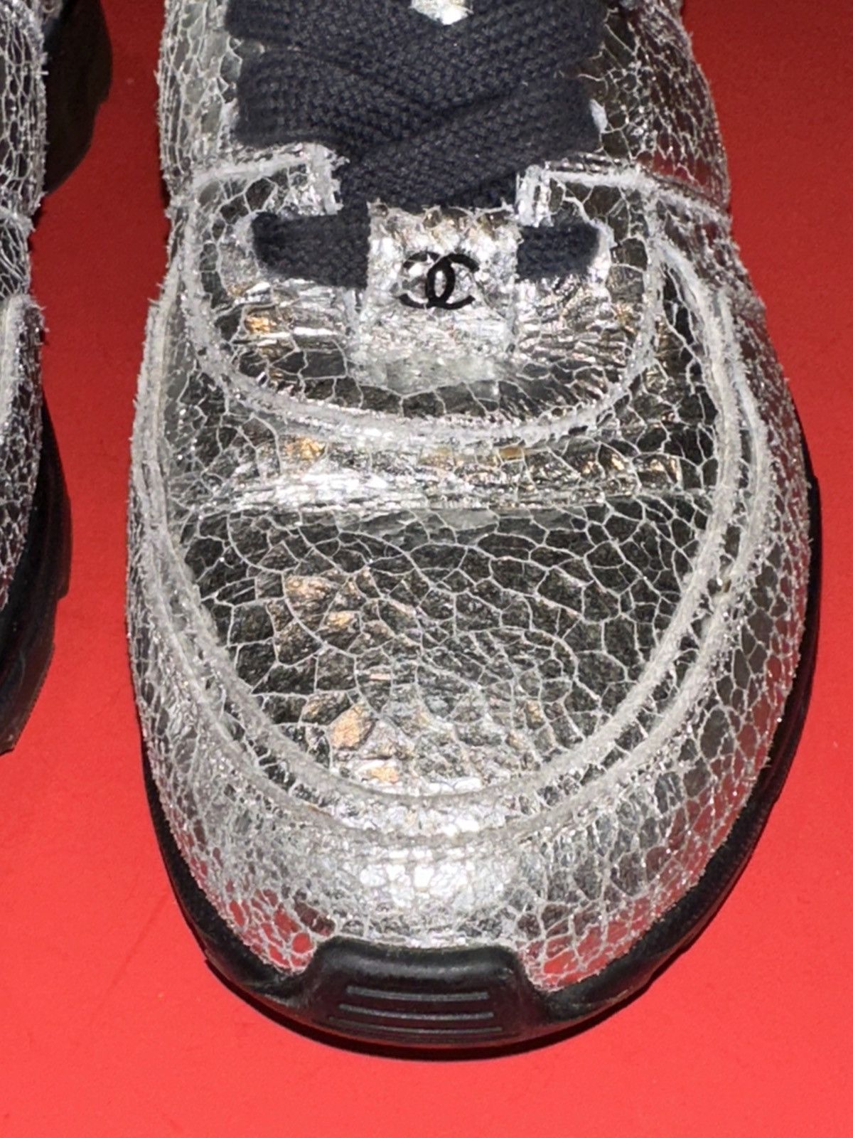 Chanel Chanel Silver Texture Leather CC Low Top Sneakers READ FLAWS Size US 8 / IT 38 - 6 Thumbnail