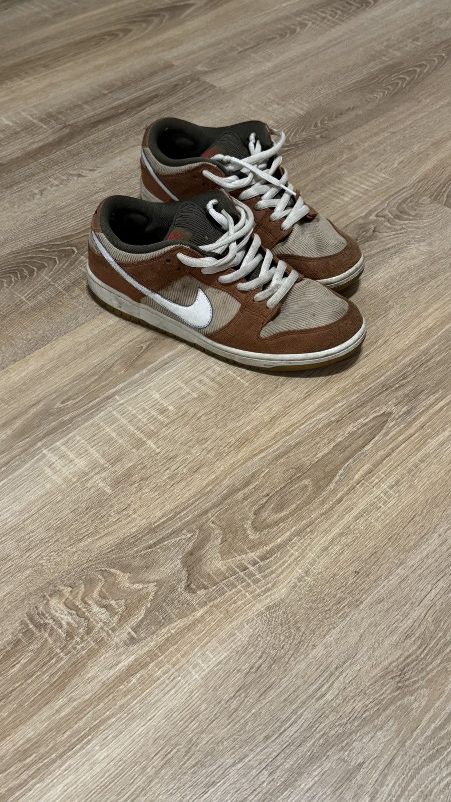 Nike SB Nike SB Dunk Brown Dunk Low Retro PRM Size US 10 / EU 43 - 1 Thumbnail
