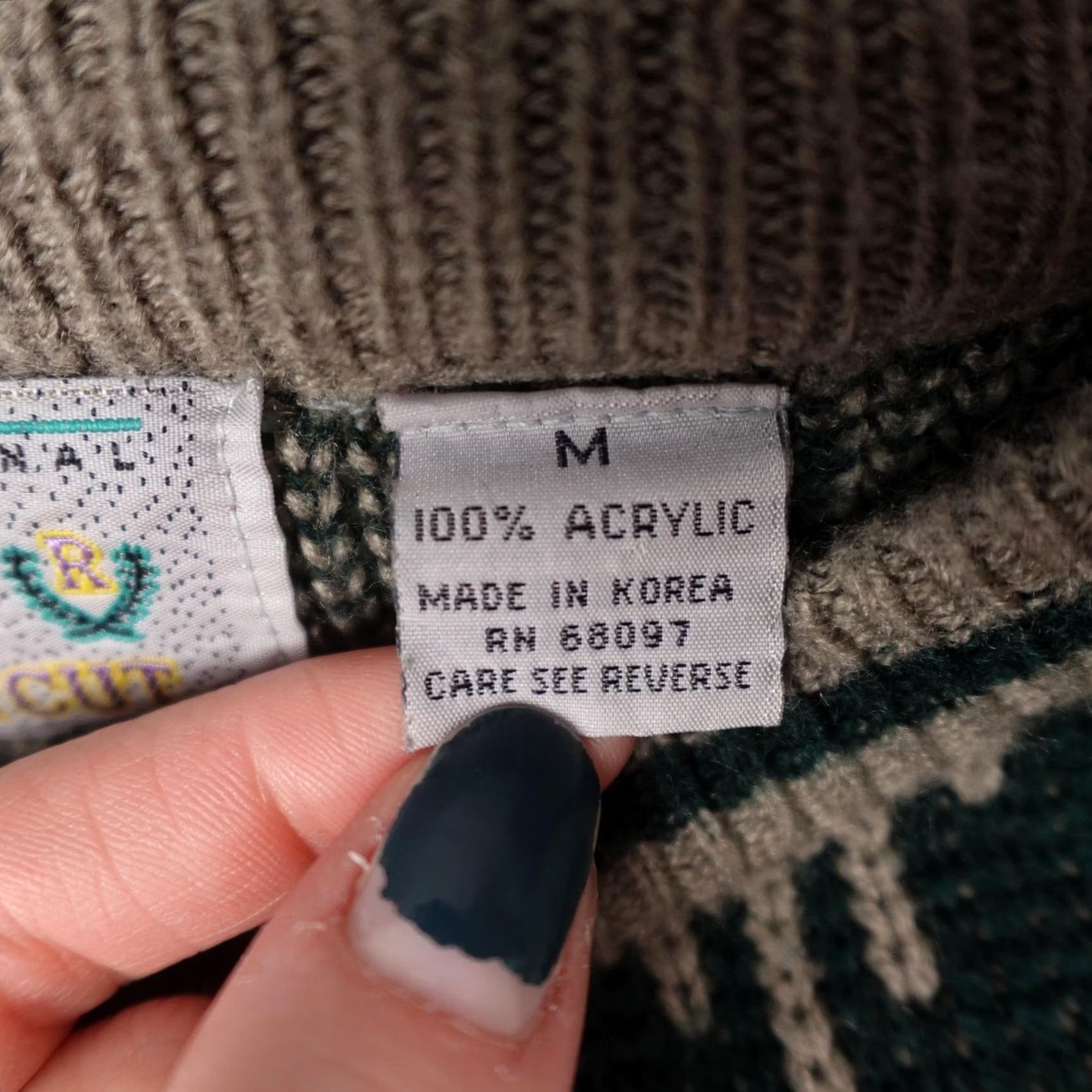 Vintage VINTAGE Rough Cut Mens Geometric Sweater M Green Tan Knit 90s Pullover Crew Neck Size US M / EU 48-50 / 2 - 4 Thumbnail