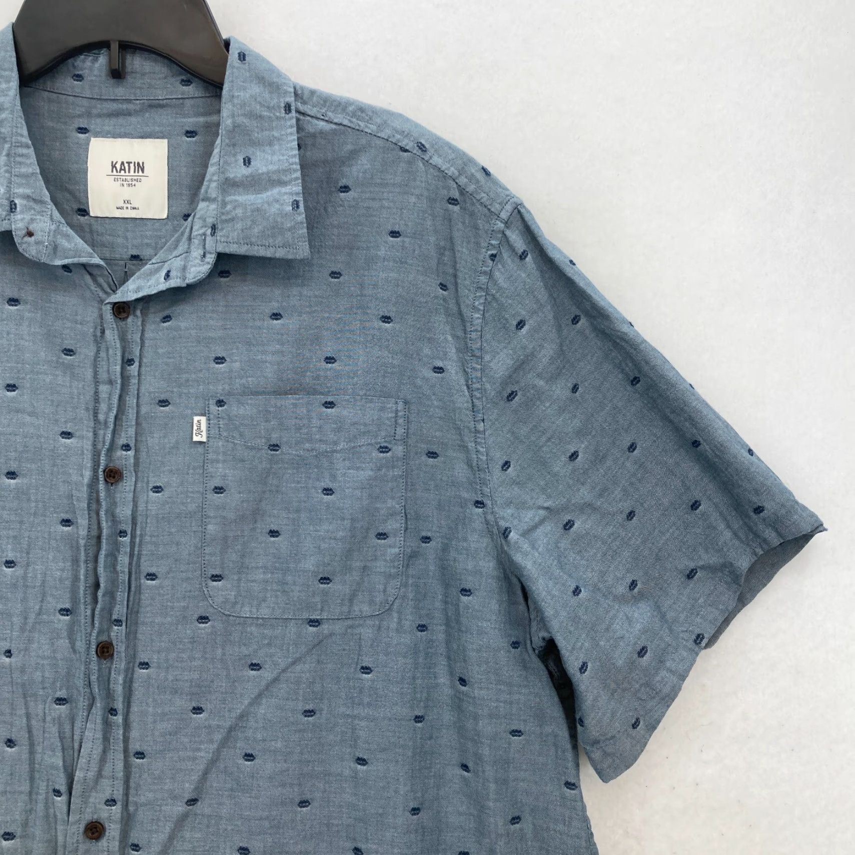 Katin Katin Button Up Short Sleeve Shirt 2XL Blue Dots Surf Preppy Casual Nautical Shirt Size US XXL / EU 58 / 5 - 2 Thumbnail