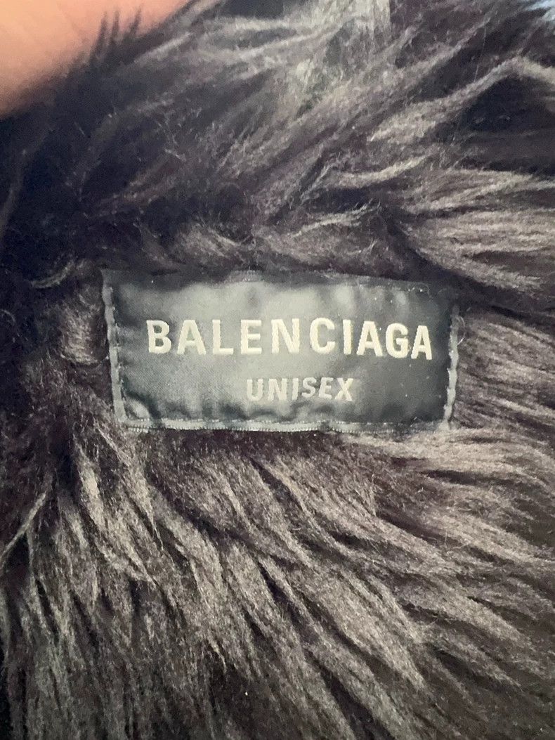 Balenciaga Balenciaga Yeti New York Stock Exchange denim fur jacket Size US XL / EU 56 / 4 - 3 Thumbnail