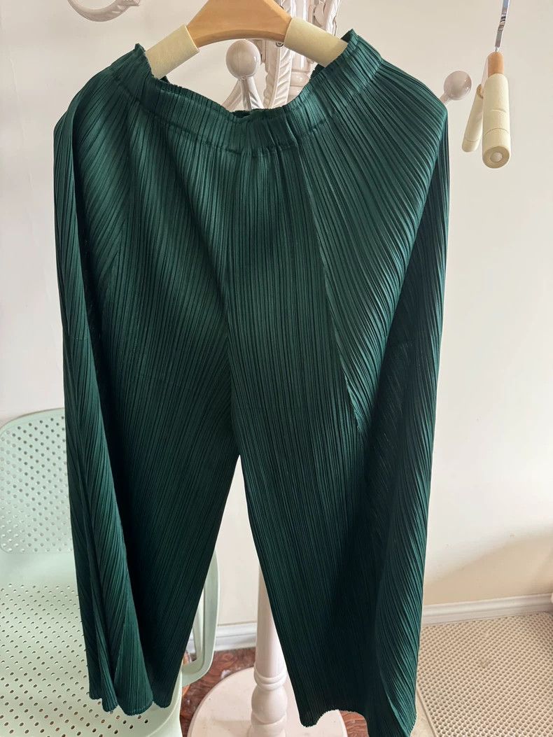 Issey Miyake Issey Miyake size:3 Green pleated pants Size 42" / US 20 - 1 Thumbnail