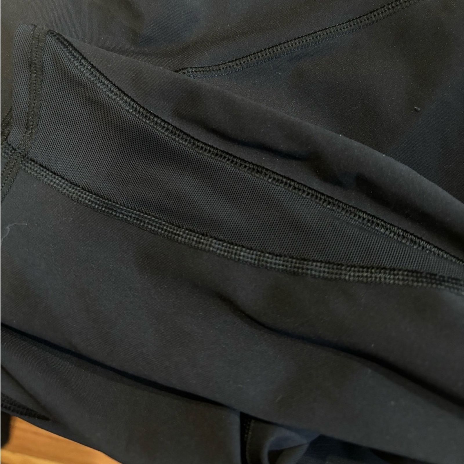 Lululemon LULULEMON Women's Black Train Times Crop Leggings 17" Sz 4 Size 27" / US 4 / IT 40 - 6 Thumbnail