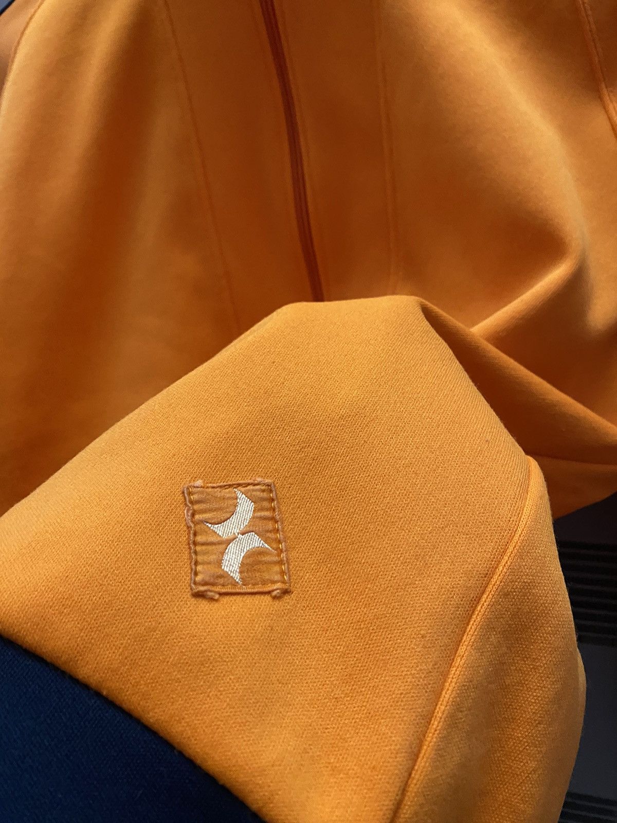 Descente Vintage 90s Descente Full Zipper Tracktop Windbreaker Size US M / EU 48-50 / 2 - 4 Thumbnail