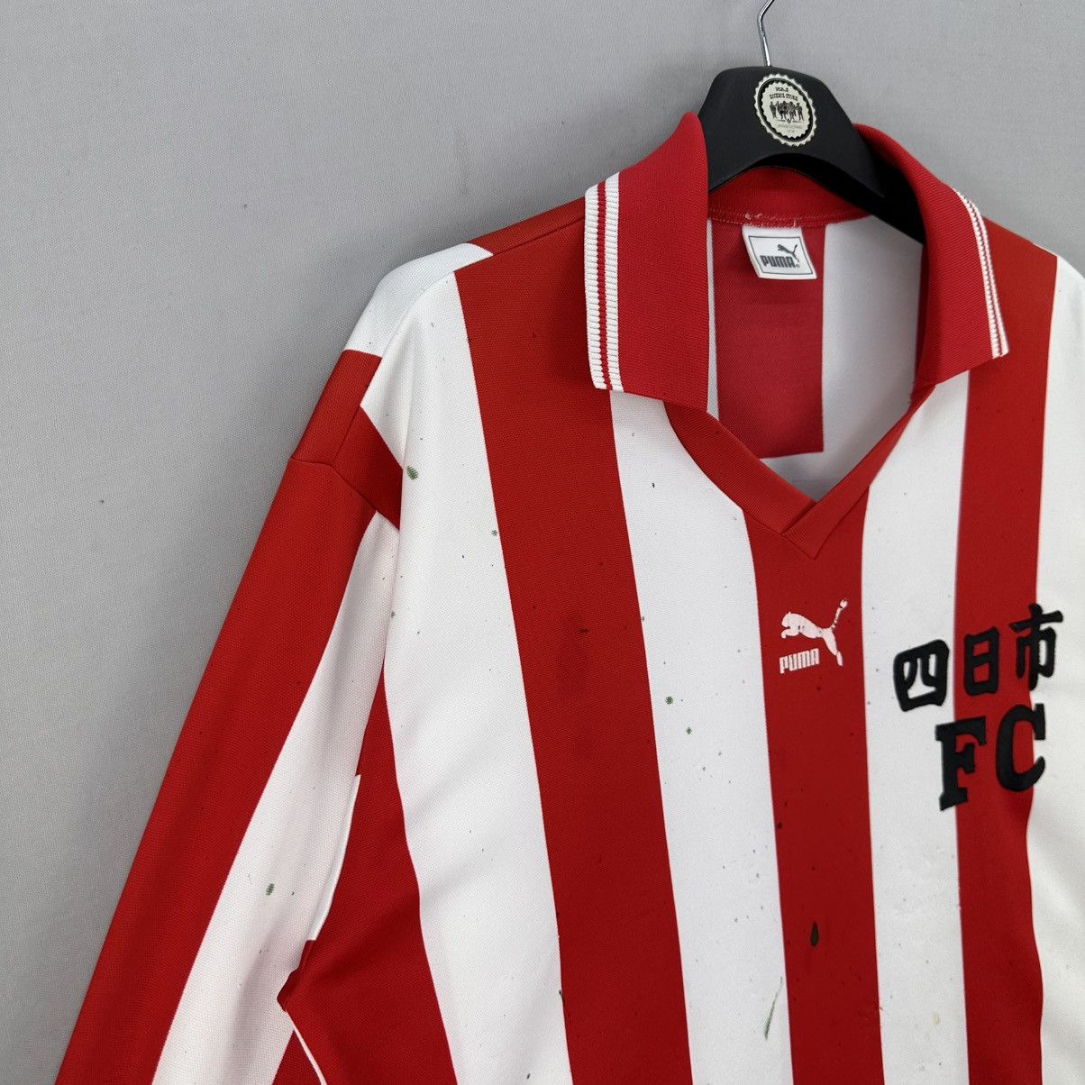 Puma Vintage Puma Jersey Number 77 Red Stripes V-Neck Collar Size US L / EU 52-54 / 3 - 2 Thumbnail