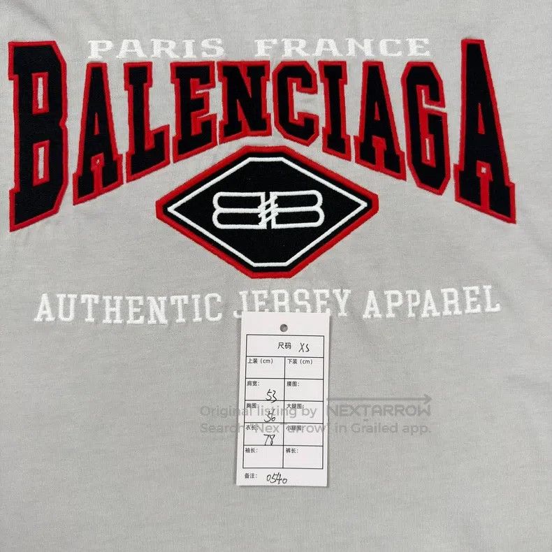 Balenciaga Balenciaga Light Gray Bat Letter Logo Short Sleeve Size US XS / EU 42 / 0 - 5 Thumbnail
