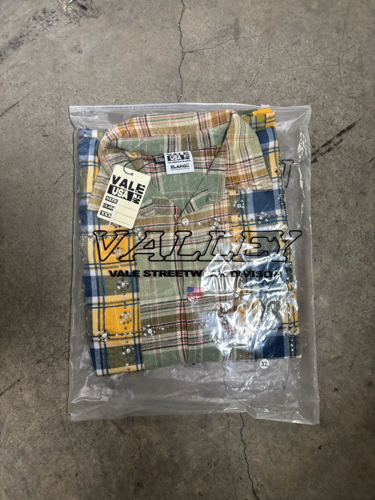 Vale Vale Forever Earth Day Flannel 'Green/Patchwork' Size US XL / EU 56 / 4 - 8 Thumbnail