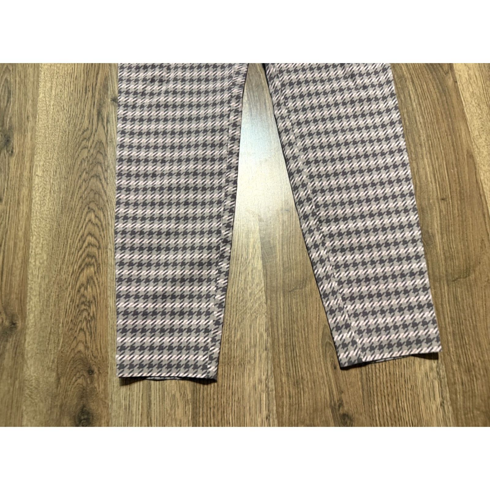 Vintage Maurices Pants Women’s Medium Pink Brown Striped Straight Pull On Casual Jeans Trousers Ankle Inseam 26.5” Regular Fit Womens Size 32" / US 10 / IT 46 - 3 Thumbnail