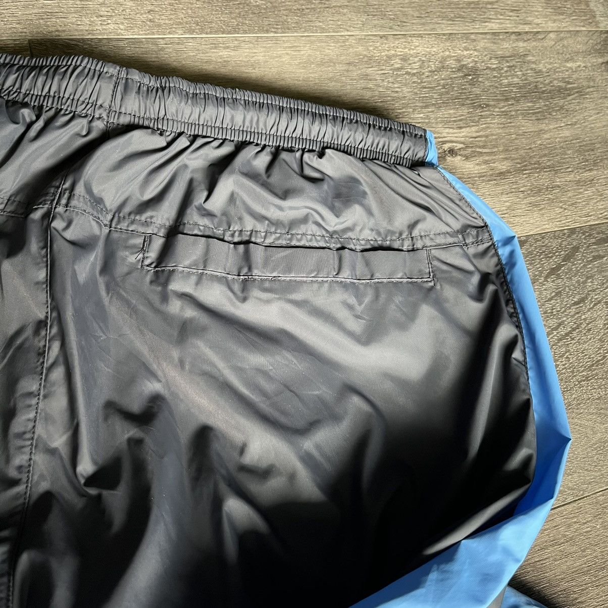 Nike Vintage 2000s Nike Basic Swoosh Nylon Striped Track Pants L Size US 34 / EU 50 - 8 Thumbnail