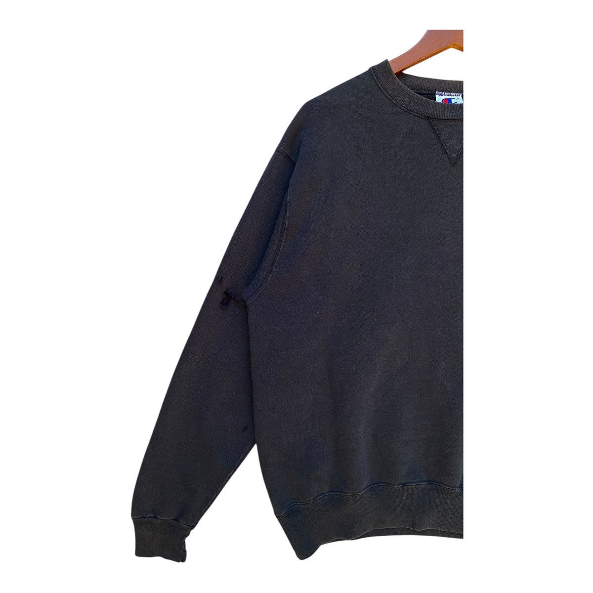 Champion Vintage Champion Sweatshirt Made In USA Crewneck Sun Faded Size US L / EU 52-54 / 3 - 3 Thumbnail