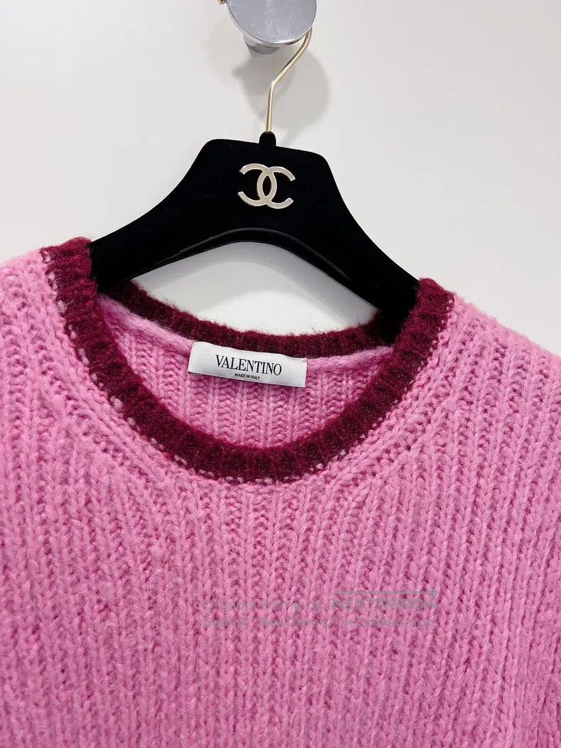 Valentino Valentino Pink crewneck pullover knit sweater Size M / US 6-8 / IT 42-44 - 3 Thumbnail
