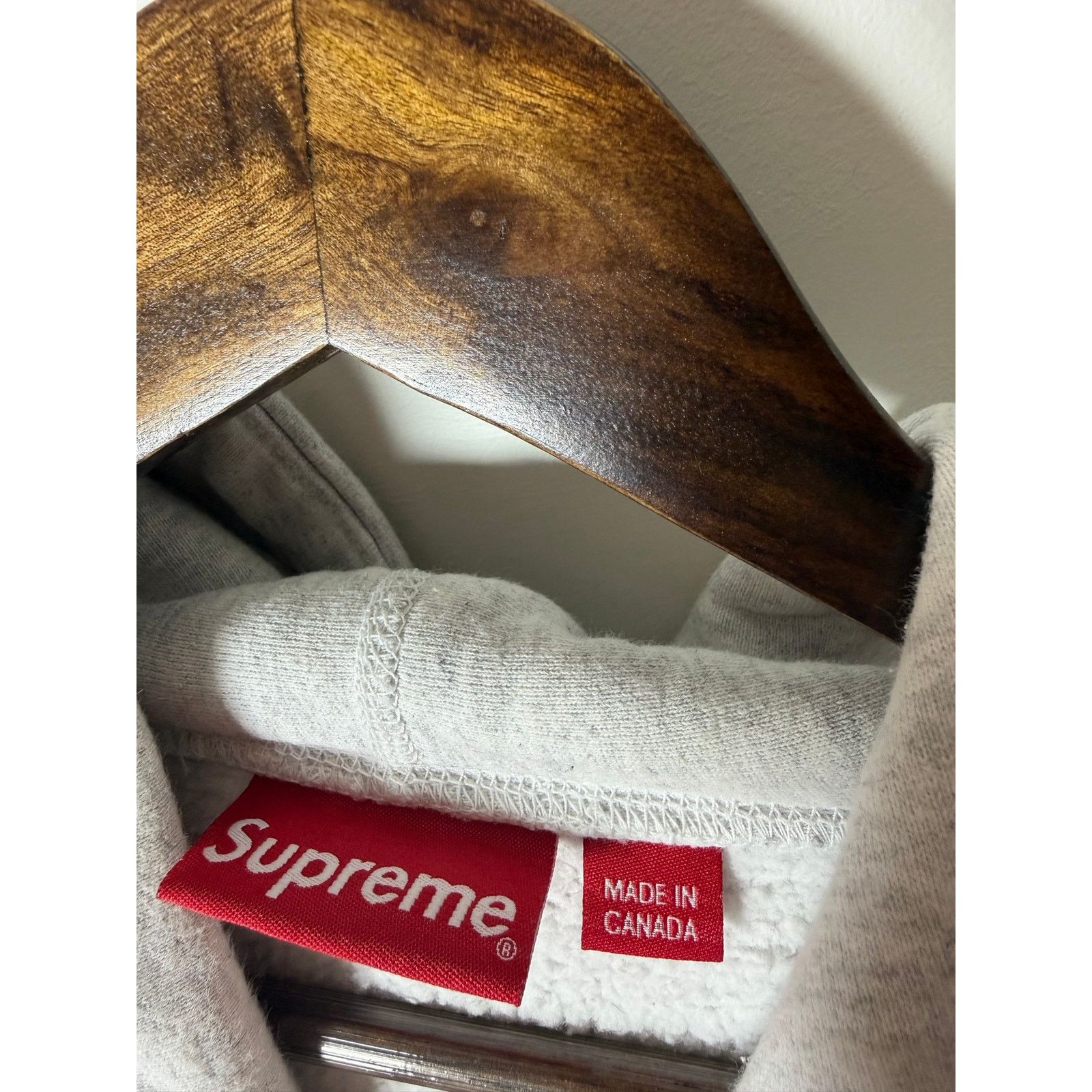 Supreme Supreme Hearts Arc Hooded Sweatshirt 'Ash Grey' Size US M / EU 48-50 / 2 - 4 Thumbnail