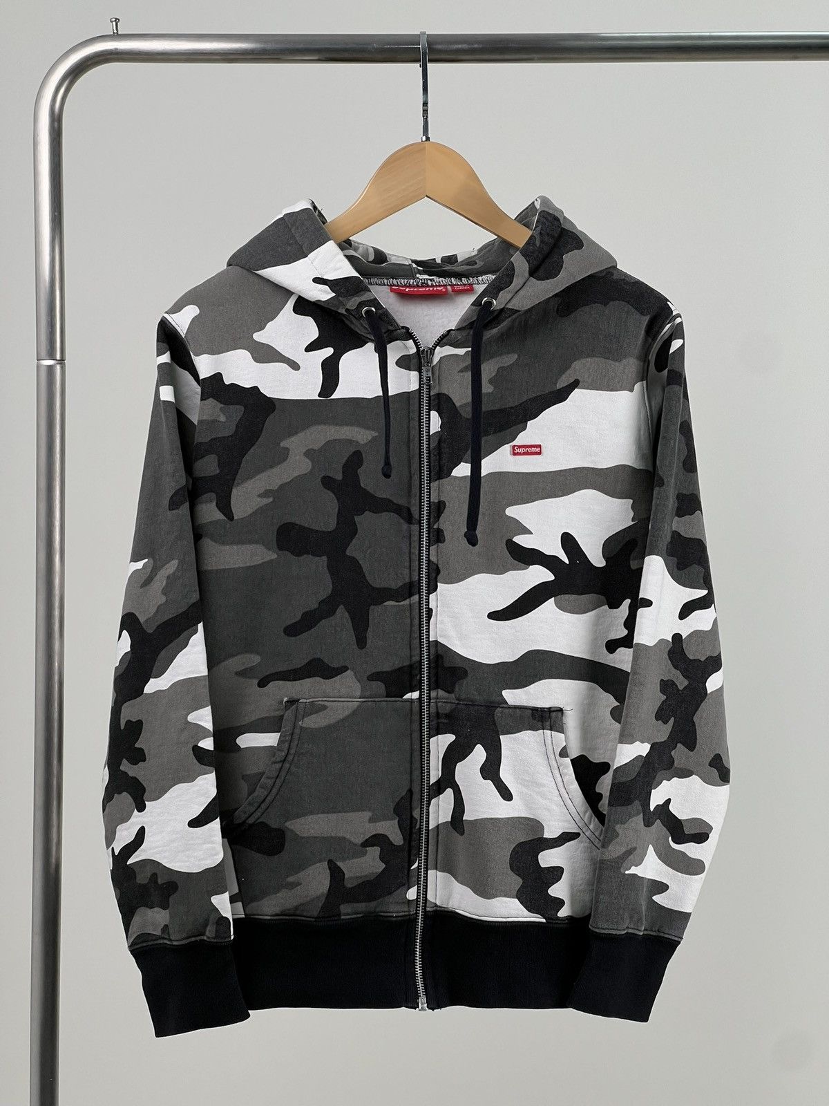 image of Supreme Snow Camo Zip Up Hoodie S in White, Men's (Size Small)