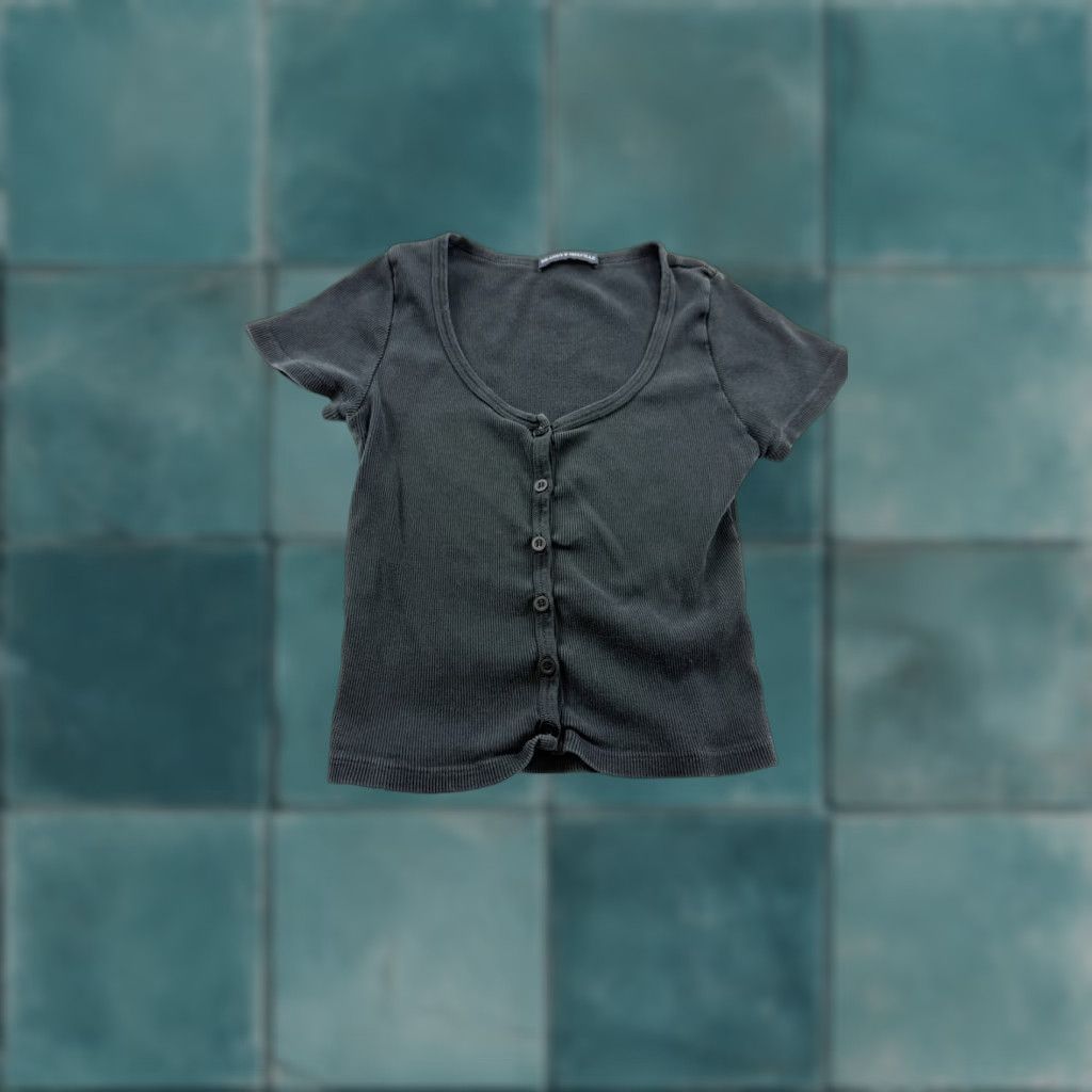 Brandy Melville Brandy Melville Shirt Womens Small Button Front Ribbed Fitted Short Sleeve Top Size S / US 4 / IT 40 - 1 Thumbnail