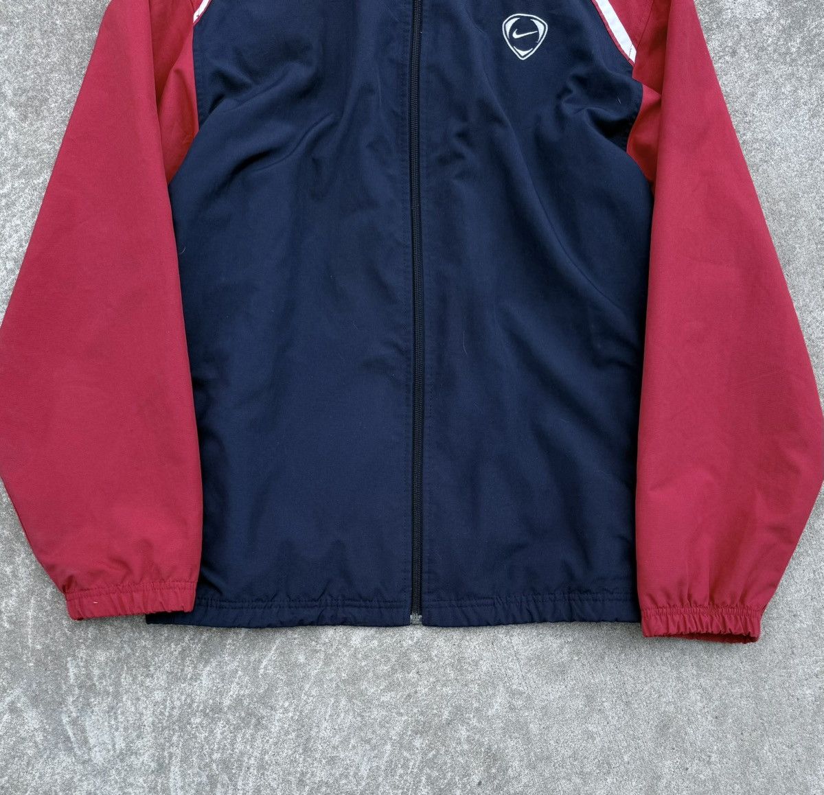 Nike × Vintage Vintage Nike Y2K streetwear windbreaker jacket Size US L / EU 52-54 / 3 - 2 Thumbnail