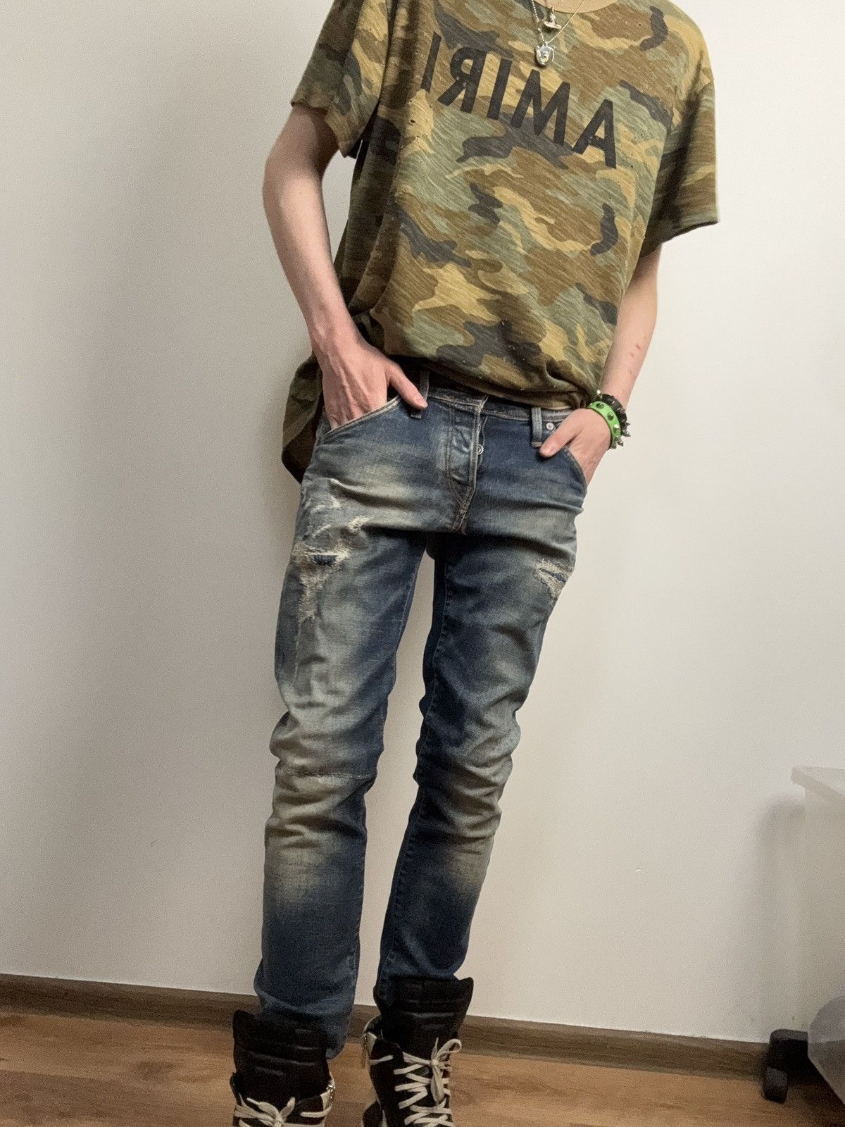 Japanese Brand Distressed Slim Fit Jeans Vintage Wash Denim Leather detail Size US 30 / EU 46 - 2 Thumbnail