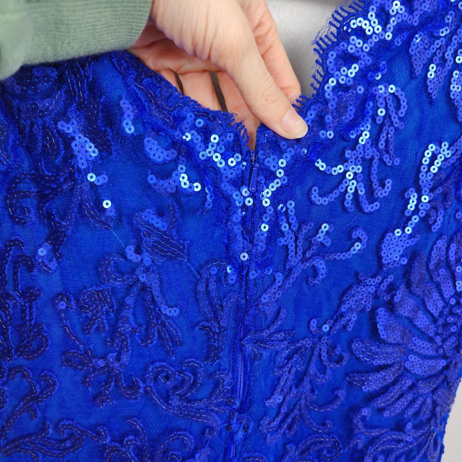 Tadashi Shoji Tadashi Shoji Dress Womens 4 Royal Blue Sequin Lace V-Neck Size S / US 4 / IT 40 - 5 Thumbnail