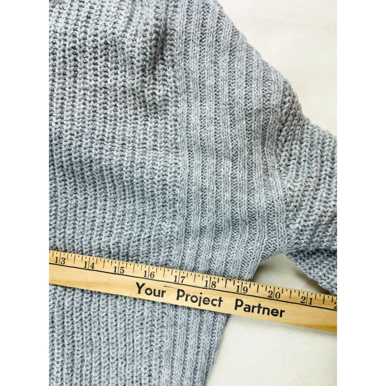 Vintage ABOUND Sweater Women's XS Gray Hooded V-Cutout Long Sleeve Size XS / US 0-2 / IT 36-38 - 4 Thumbnail