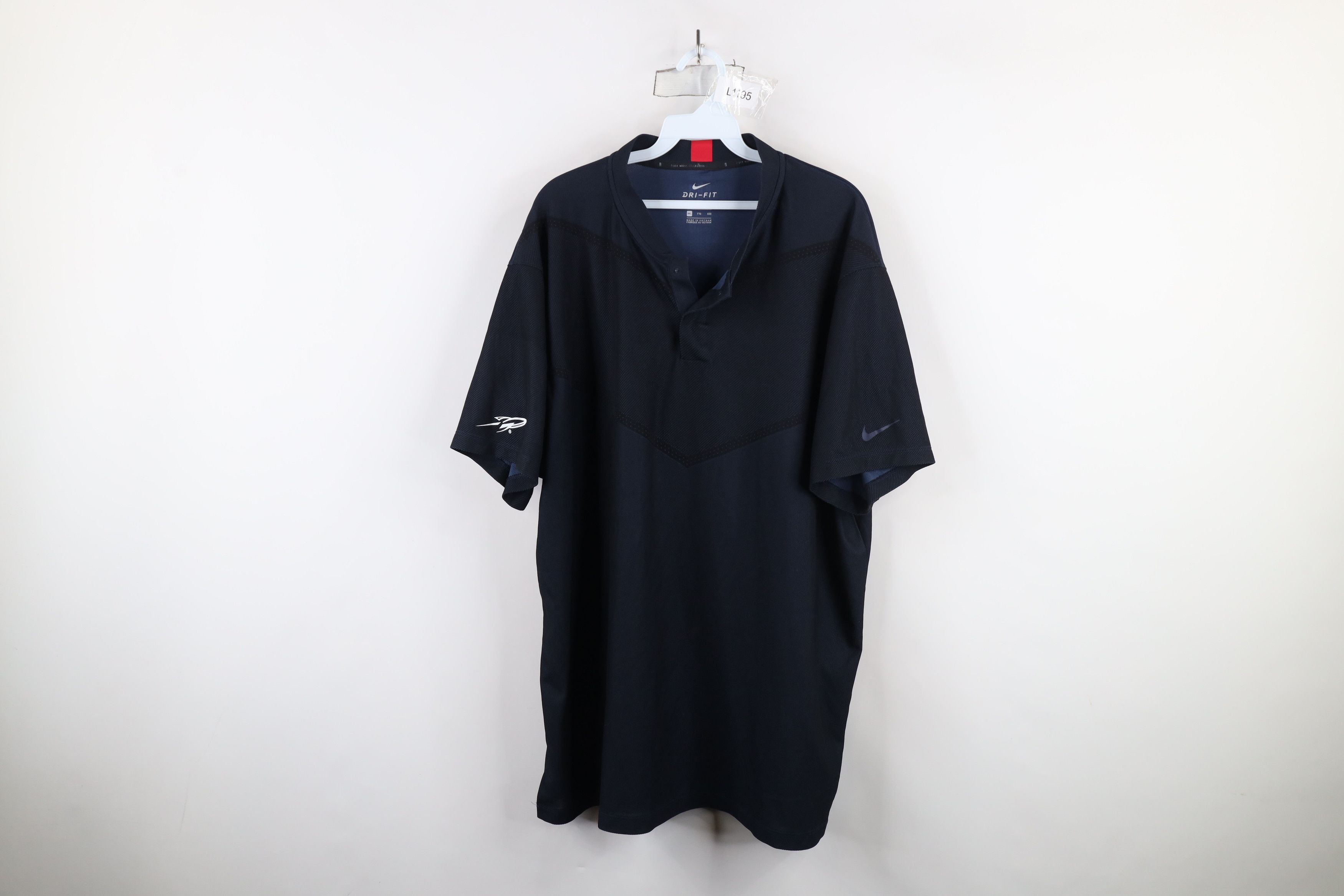 Nike Tiger Woods Short Sleeve Blade Collar Golf Polo Shirt