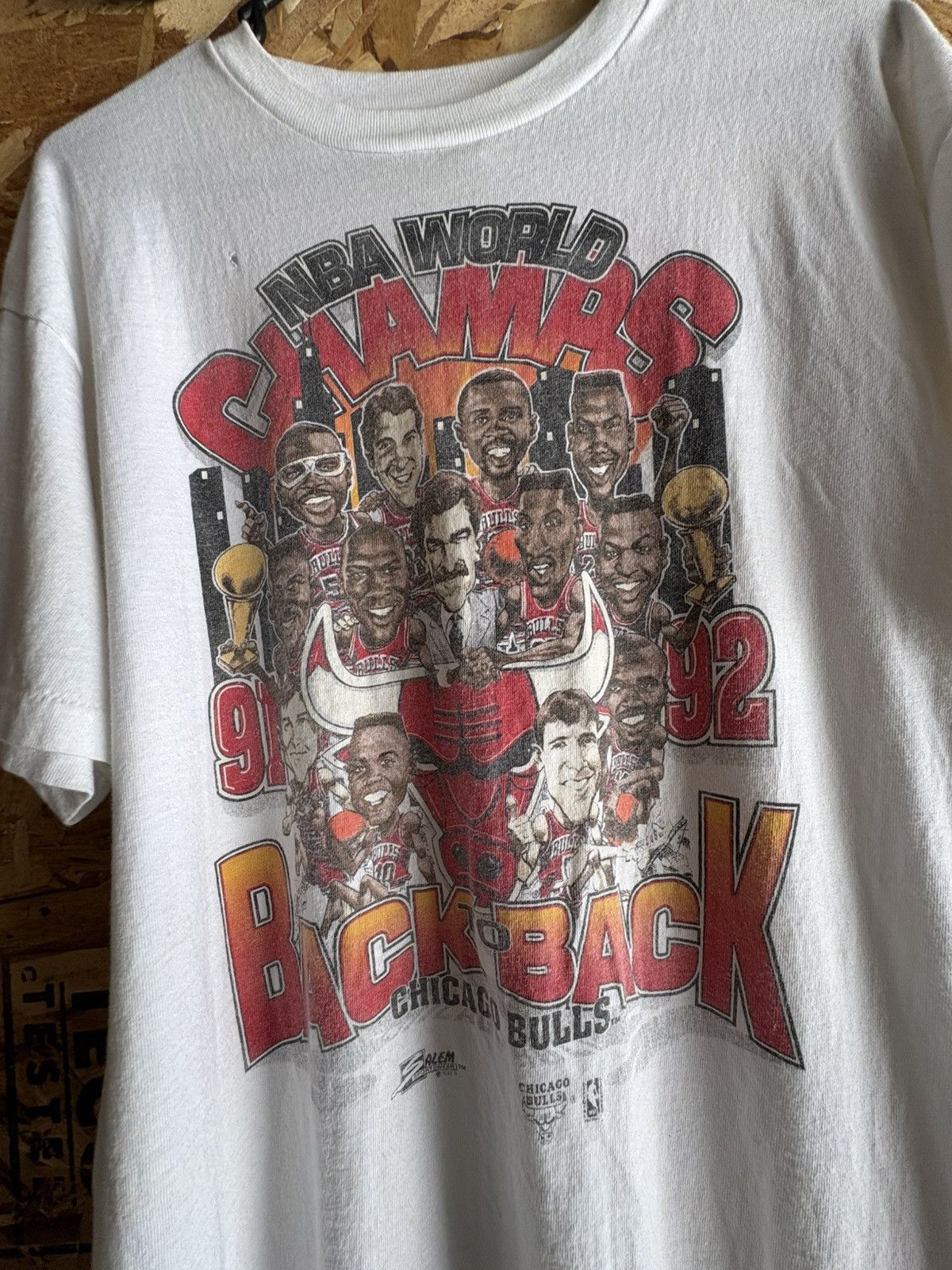 NBA 1992 Chicago Bulls Back To Back Salem T-Shirt Size US L / EU 52-54 / 3 - 2 Thumbnail