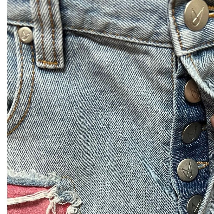 MINKPINK MinkPink women’s M shorts cutoff distressed patched denim Size 32" / US 10 / IT 46 - 5 Thumbnail