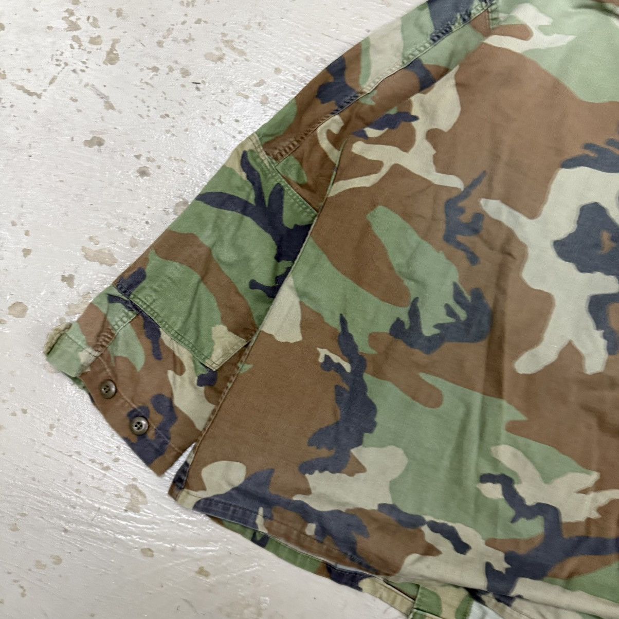 Vintage Vintage US Army DBU Woodland Camo Jacket Size US L / EU 52-54 / 3 - 11 Thumbnail