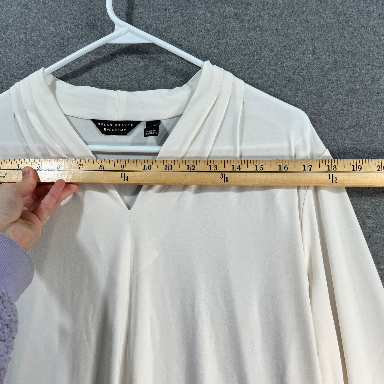 Other Susan Graver Every Day Pet Liquid Knit V-Neck A- Size XL / US 12-14 / IT 48-50 - 6 Thumbnail