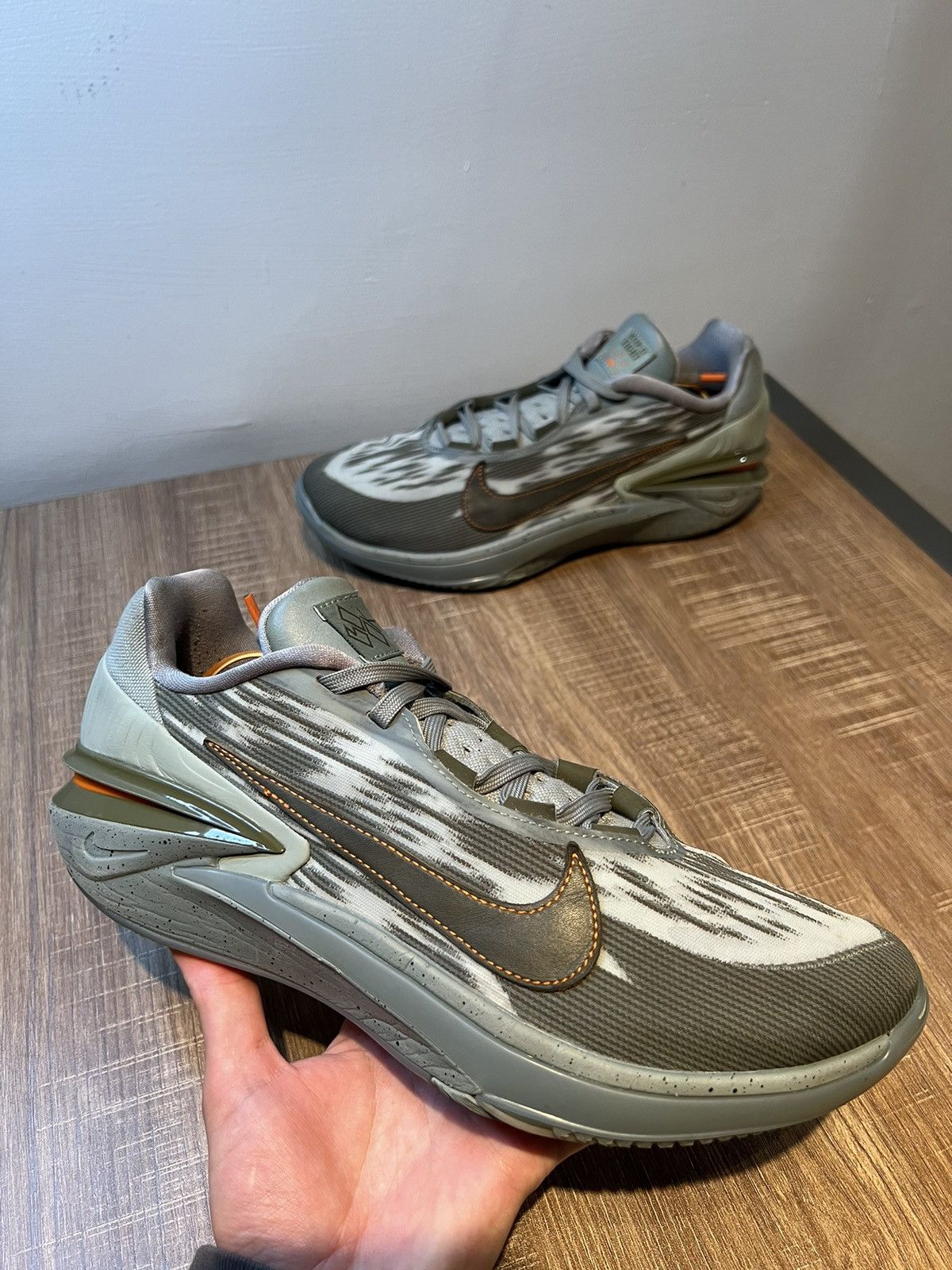 image of 2023 Nike Air Zoom Gt Cut 2 Shoes Devin Booker Size 11 in Grey, Men's