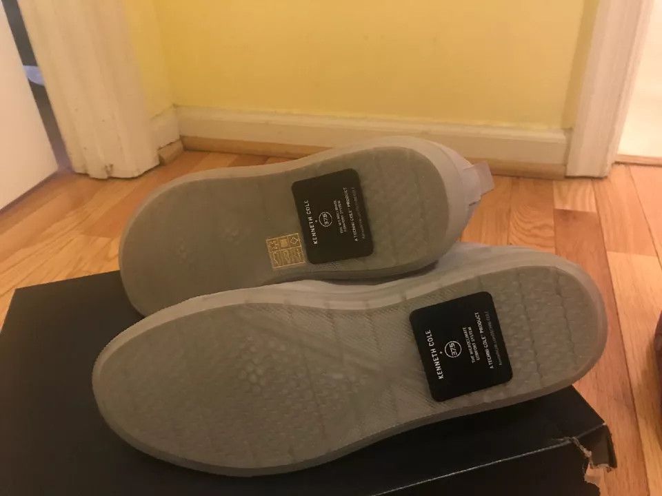 Christian Louboutin o1s1wg110924 Louis Orlato Flat Sneaker in Beige Size US 9 / EU 42 - 3 Thumbnail